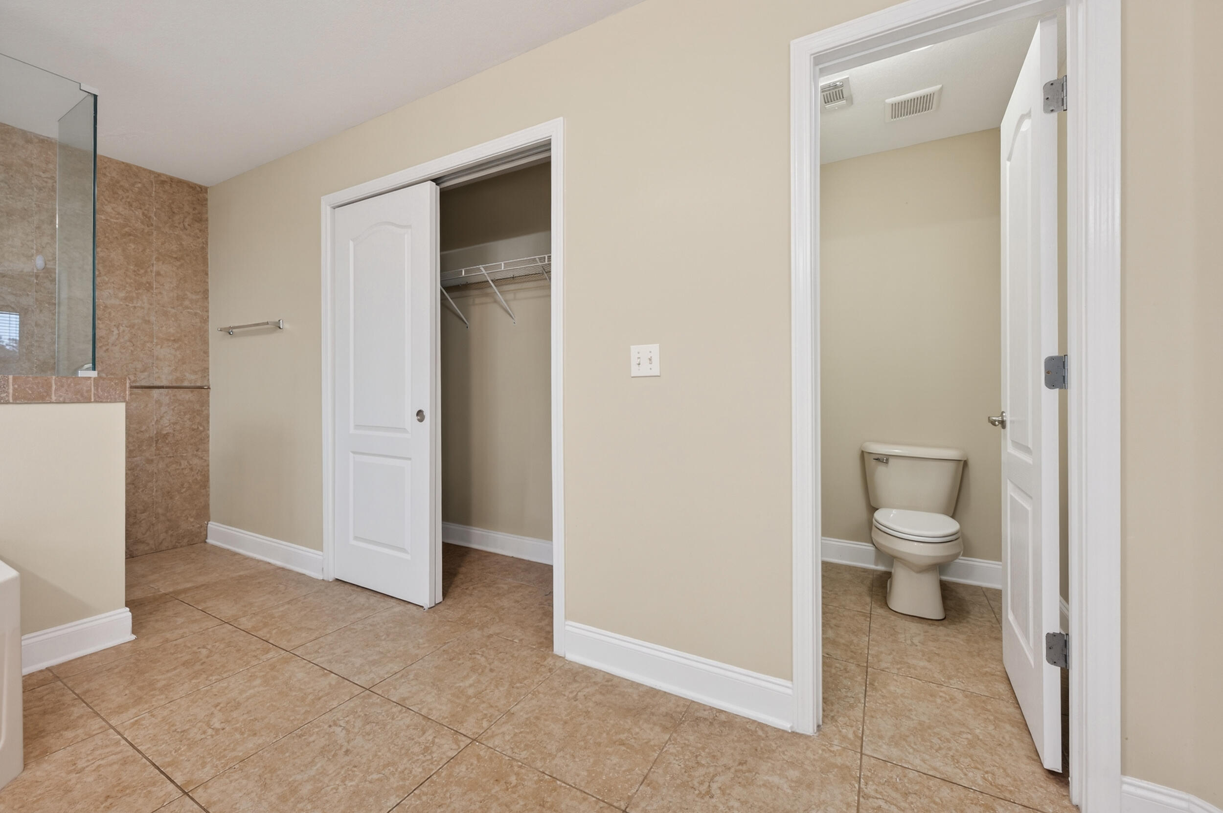 BROWNSTONE MANOR - Residential