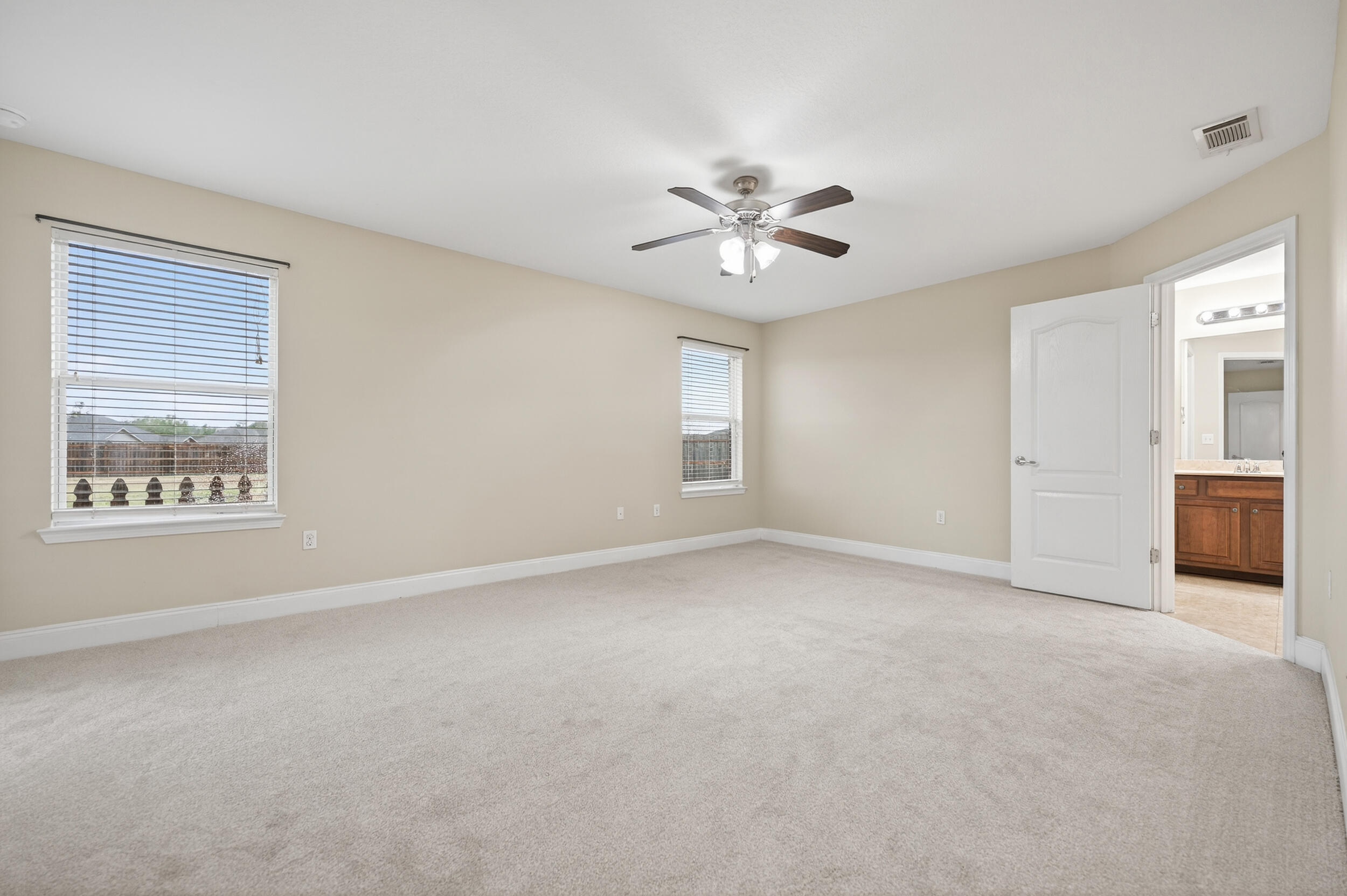 BROWNSTONE MANOR - Residential