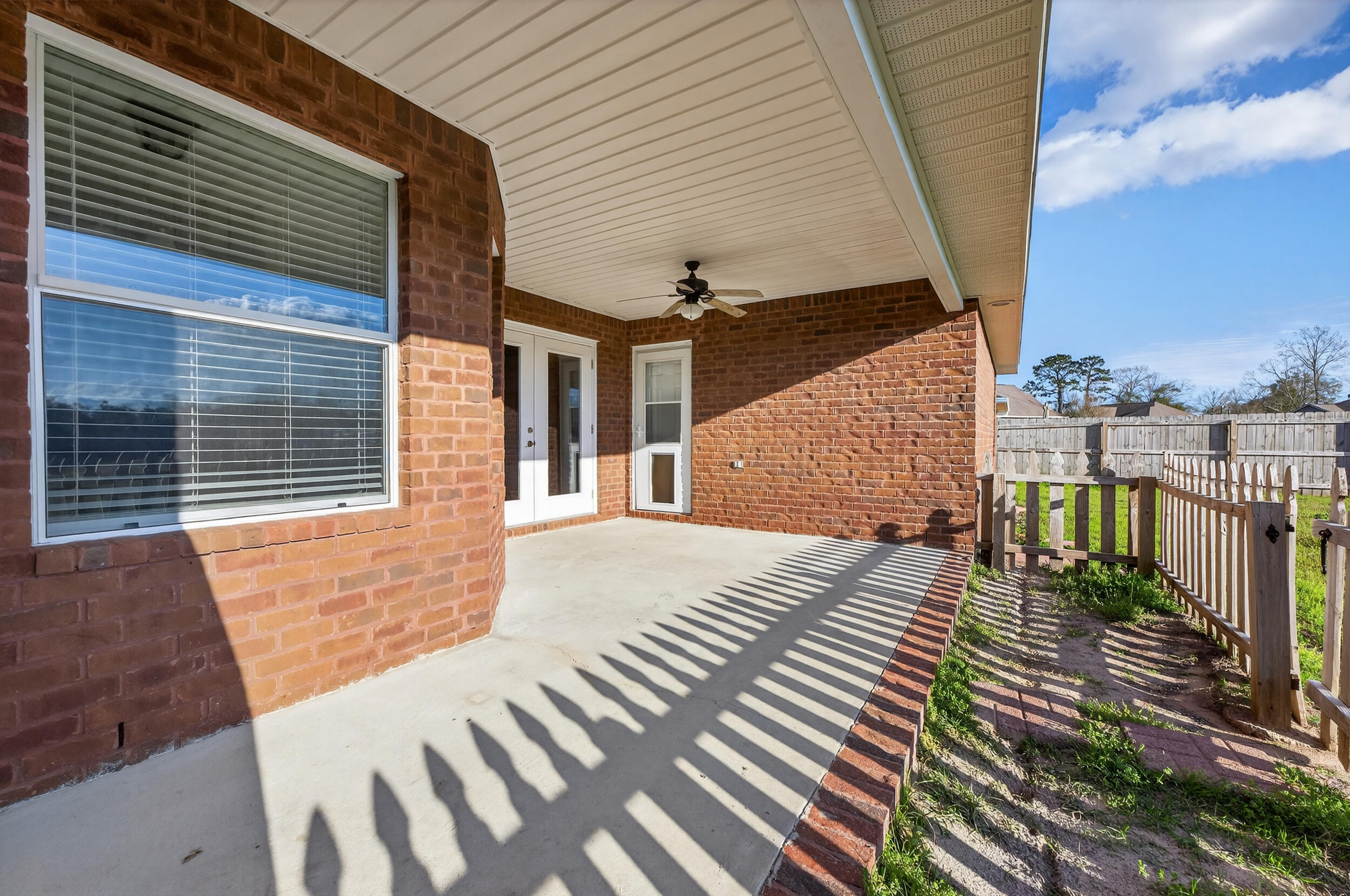 BROWNSTONE MANOR - Residential