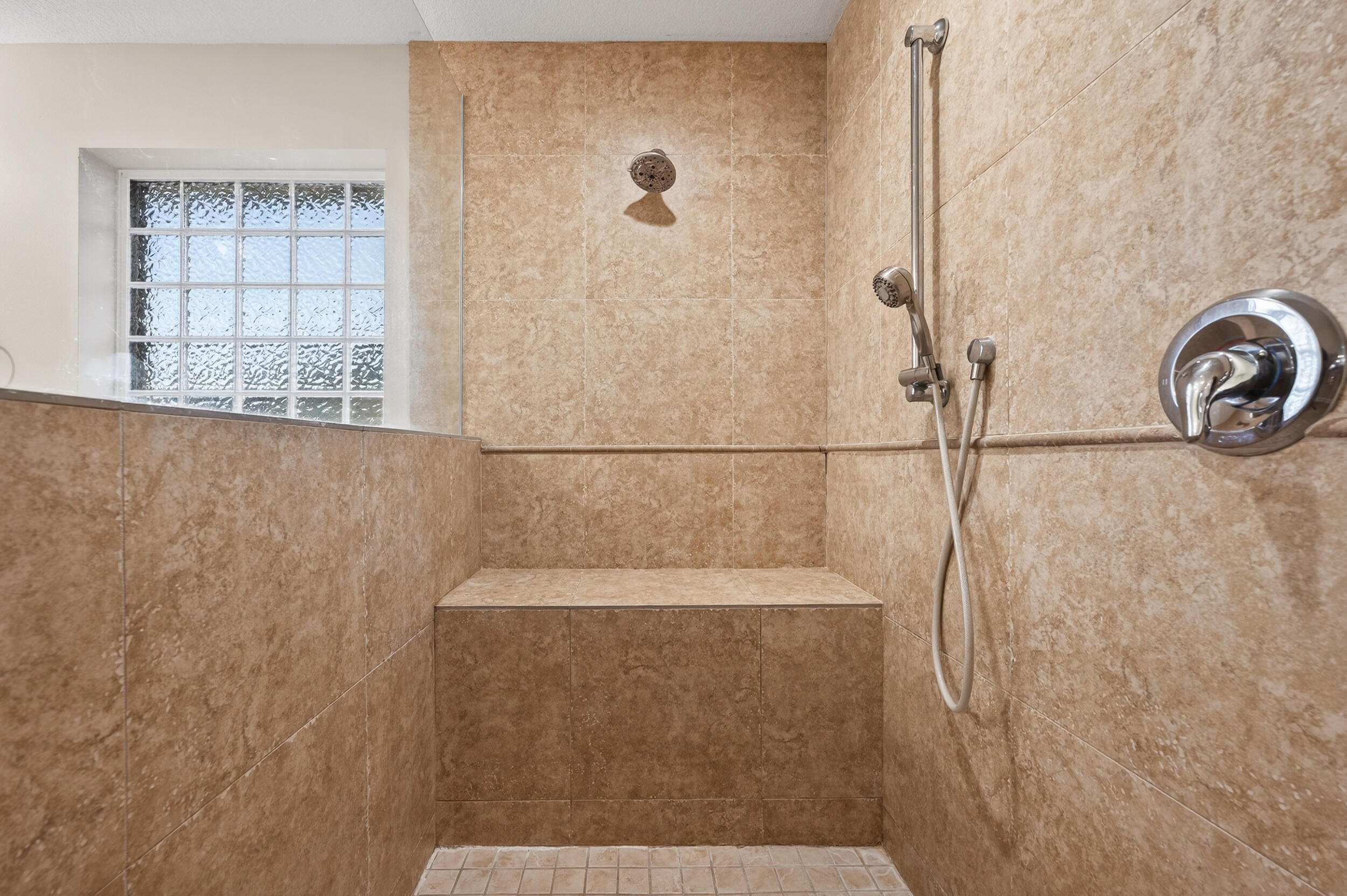 BROWNSTONE MANOR - Residential