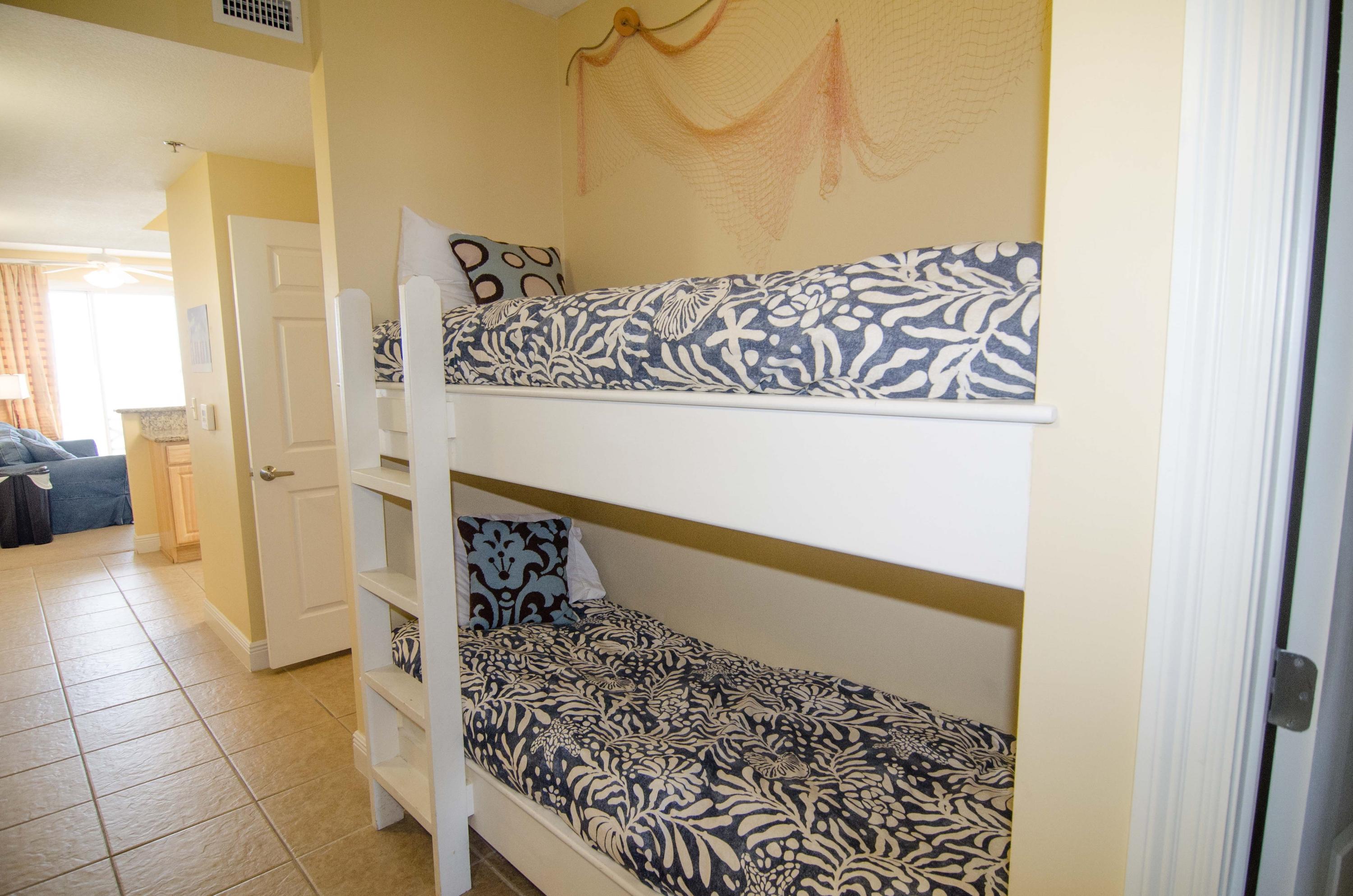 ARIEL DUNES II - Residential