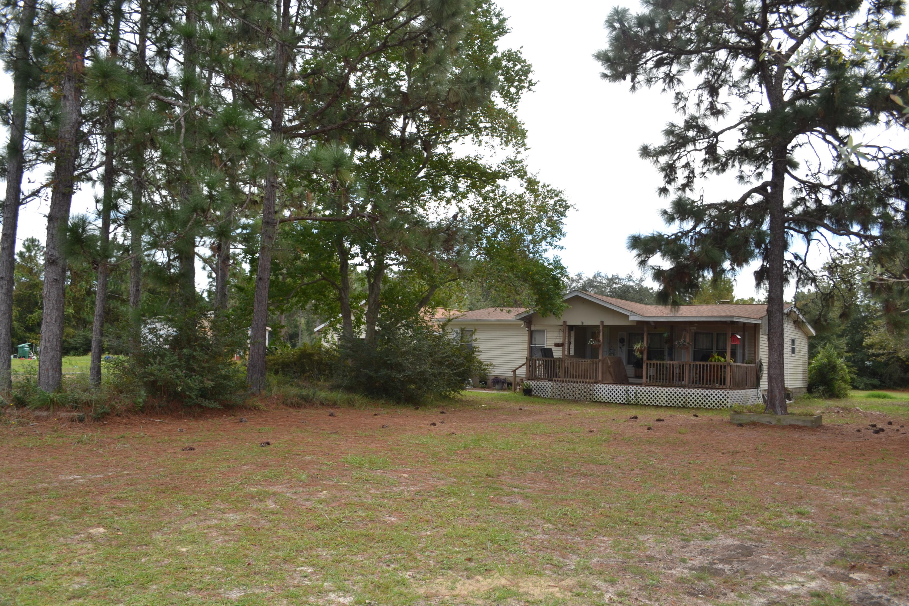 NAVARRE 2ND ADD LOT 10 BLK 24AS DES IN OR 1022 PG 599 LESS ALL MINERAL RIGHTS - Residential