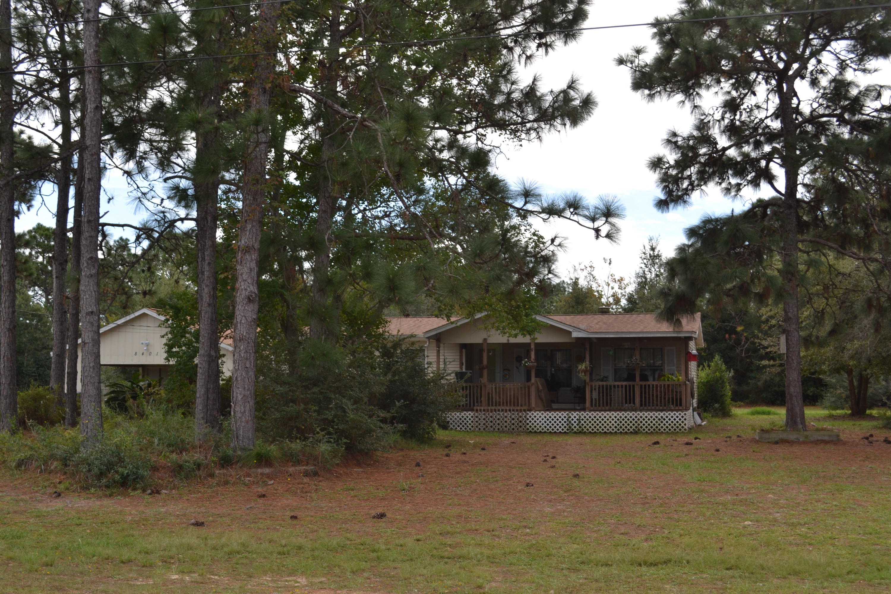 NAVARRE 2ND ADD LOT 10 BLK 24AS DES IN OR 1022 PG 599 LESS ALL MINERAL RIGHTS - Residential