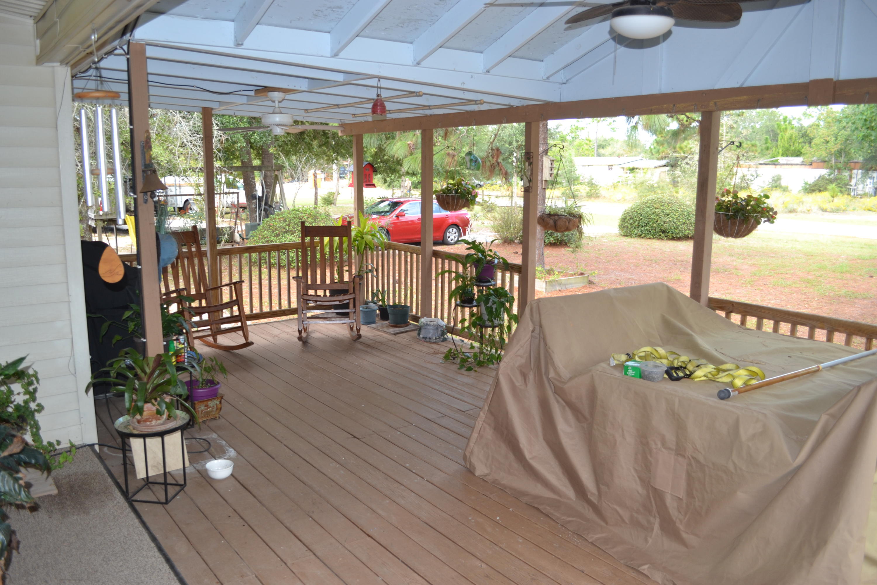 NAVARRE 2ND ADD LOT 10 BLK 24AS DES IN OR 1022 PG 599 LESS ALL MINERAL RIGHTS - Residential