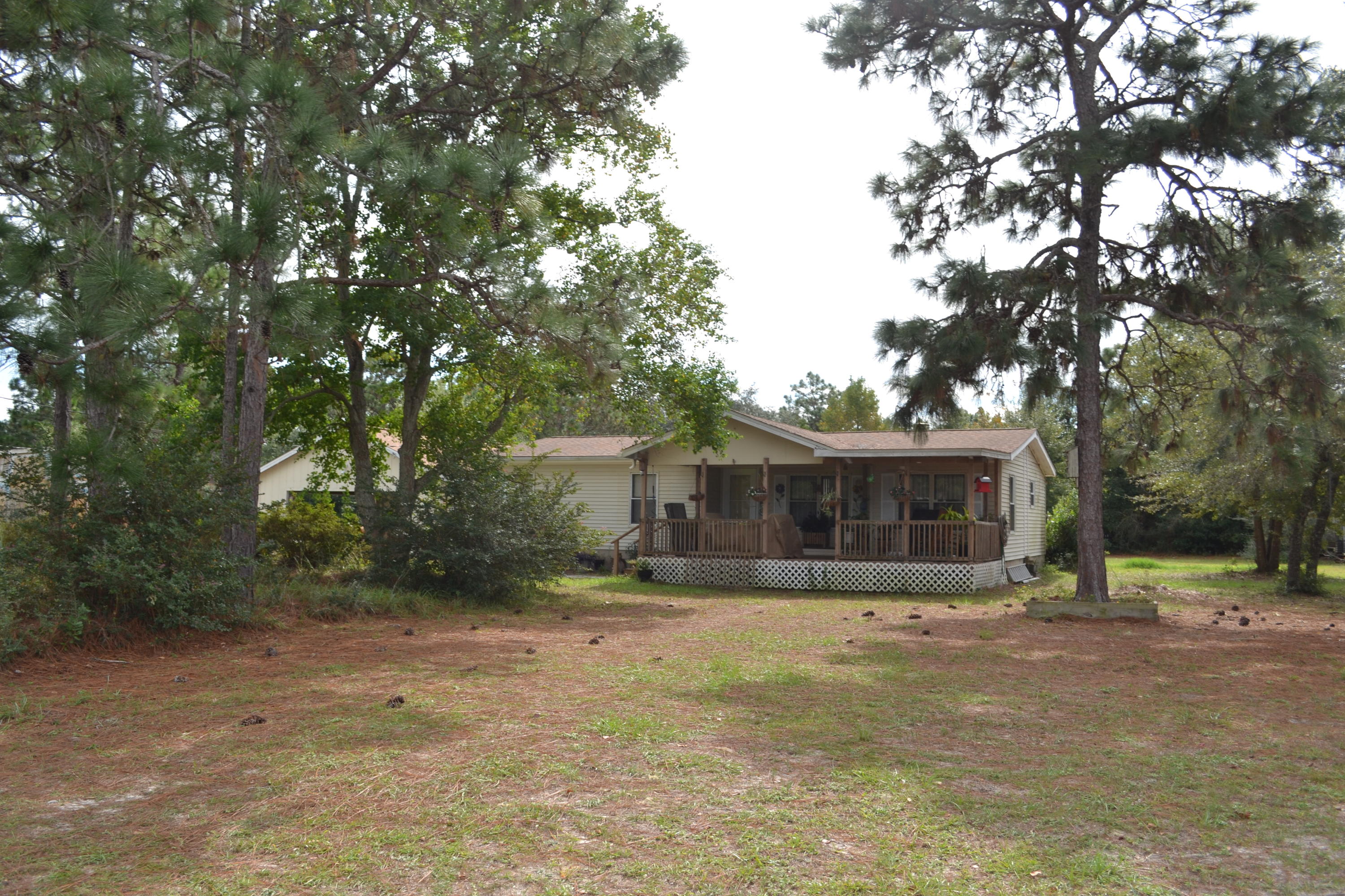 NAVARRE 2ND ADD LOT 10 BLK 24AS DES IN OR 1022 PG 599 LESS ALL MINERAL RIGHTS - Residential