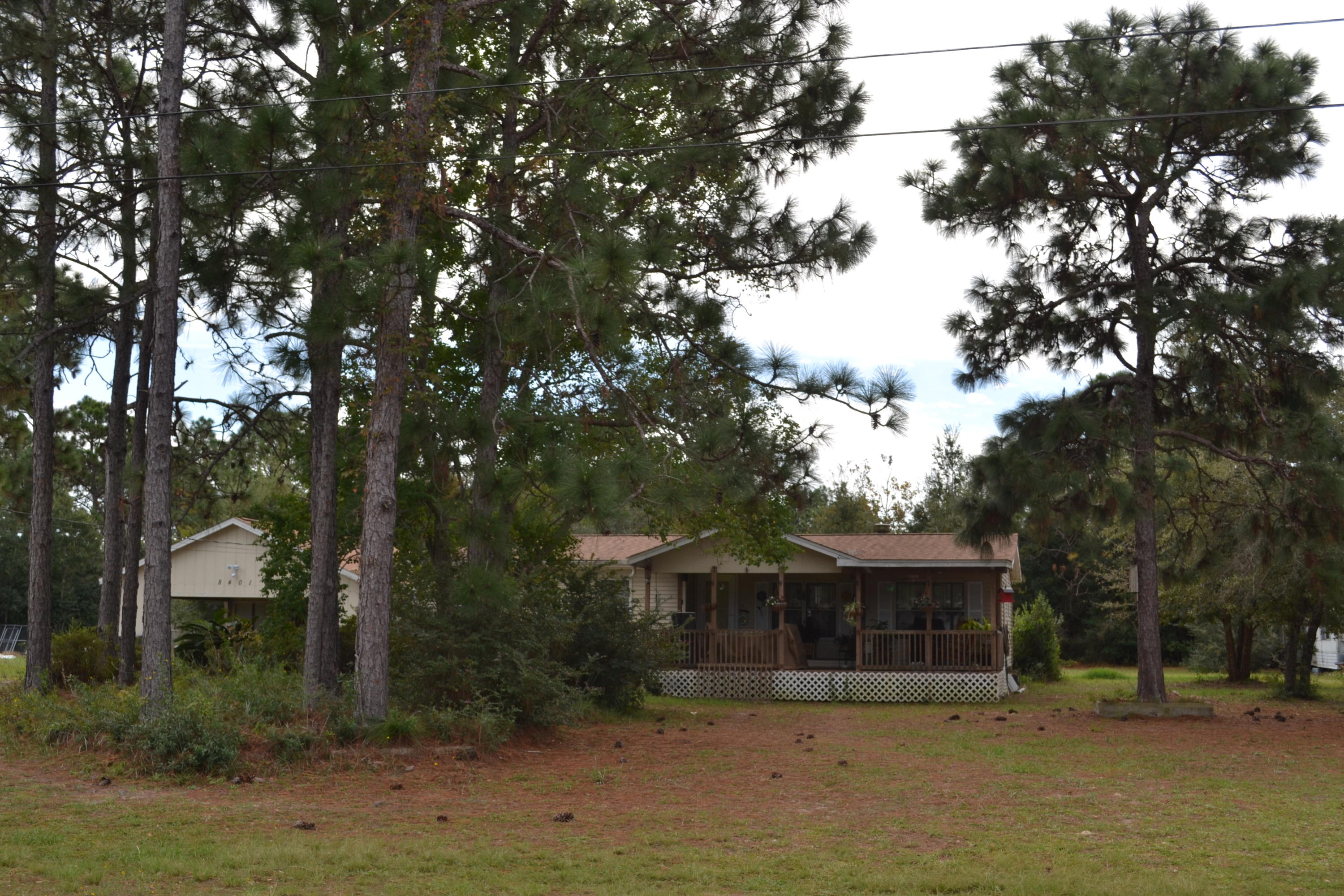 NAVARRE 2ND ADD LOT 10 BLK 24AS DES IN OR 1022 PG 599 LESS ALL MINERAL RIGHTS - Residential