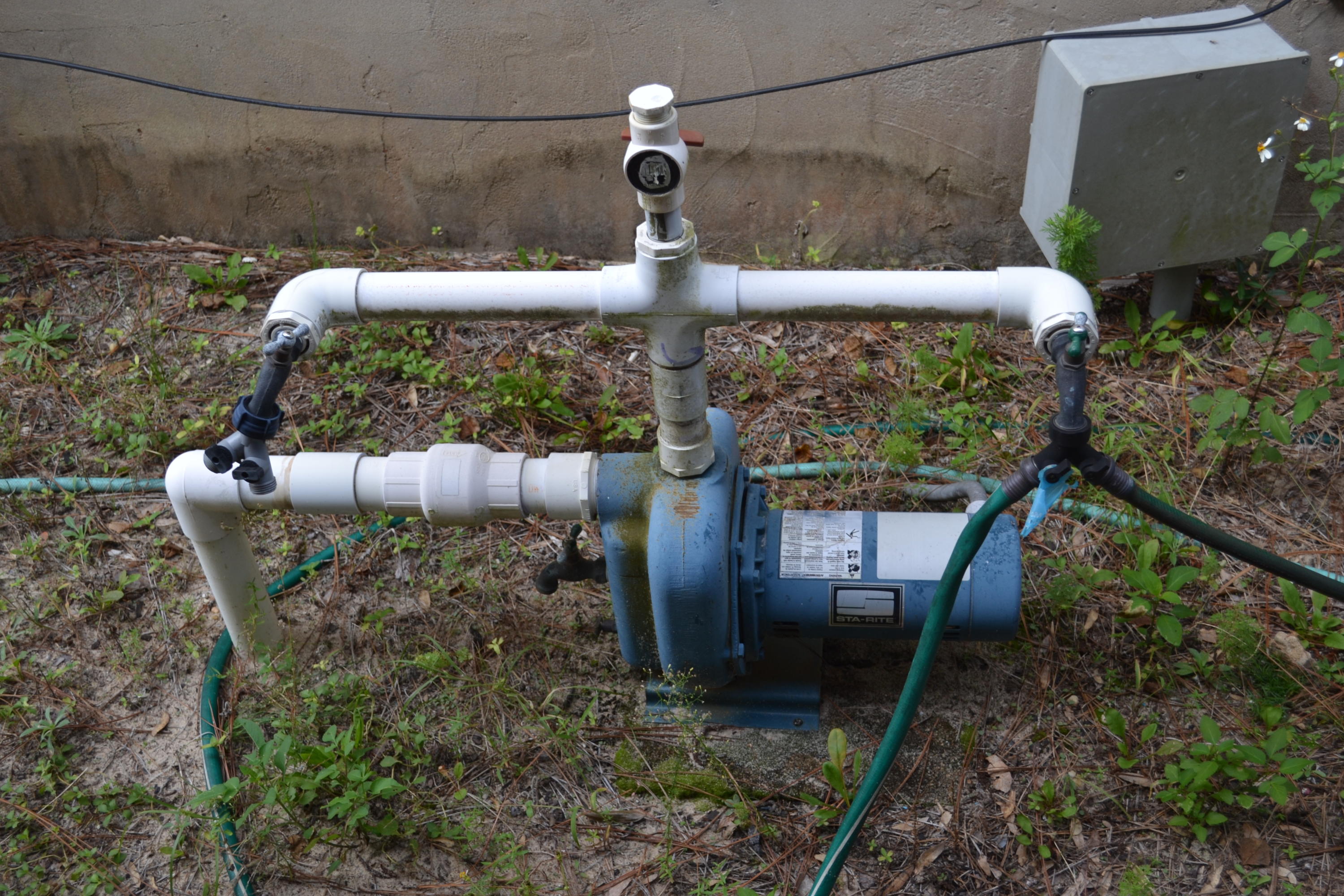 NAVARRE 2ND ADD LOT 10 BLK 24AS DES IN OR 1022 PG 599 LESS ALL MINERAL RIGHTS - Residential