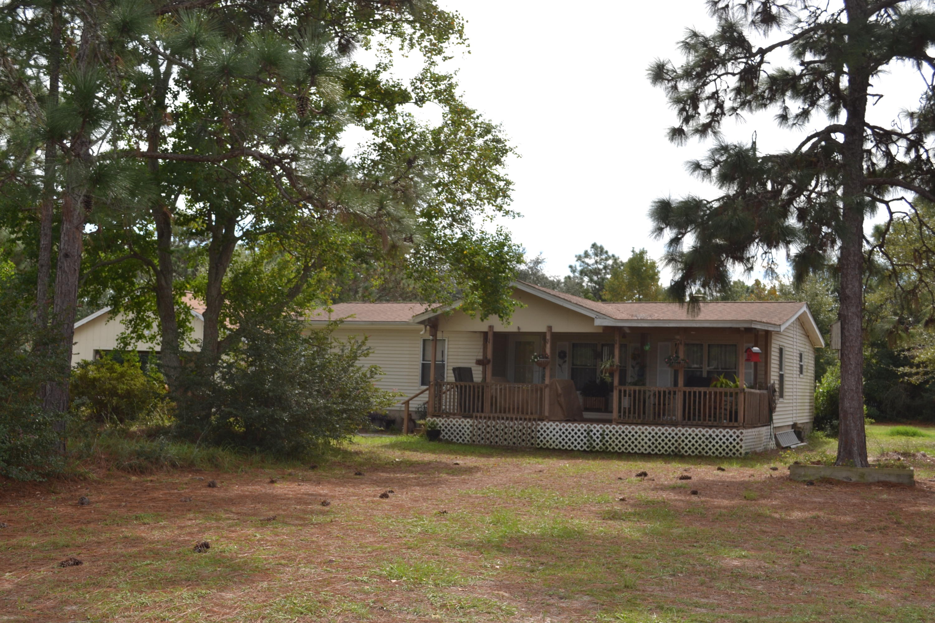 NAVARRE 2ND ADD LOT 10 BLK 24AS DES IN OR 1022 PG 599 LESS ALL MINERAL RIGHTS - Residential