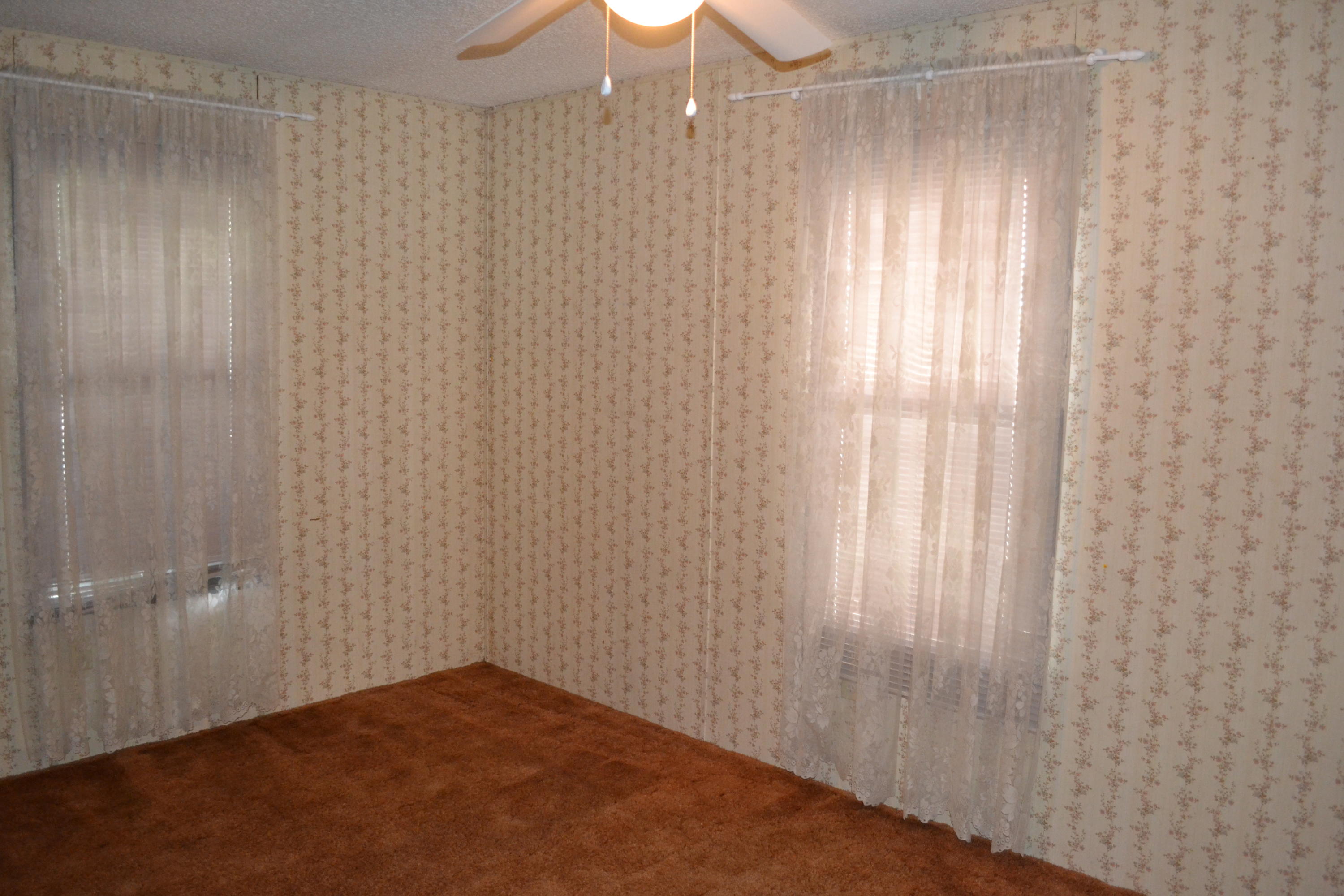 NAVARRE 2ND ADD LOT 10 BLK 24AS DES IN OR 1022 PG 599 LESS ALL MINERAL RIGHTS - Residential