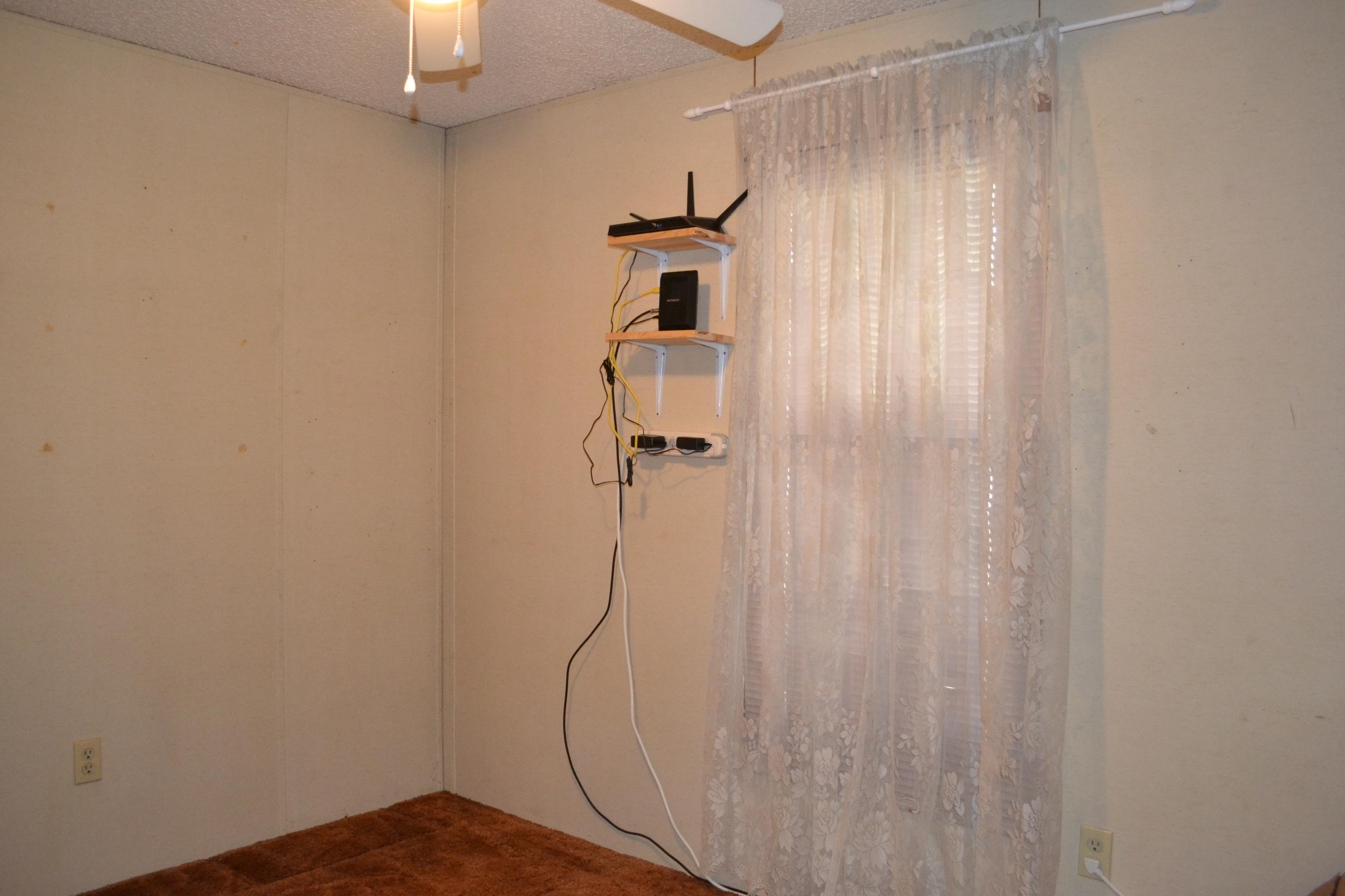 NAVARRE 2ND ADD LOT 10 BLK 24AS DES IN OR 1022 PG 599 LESS ALL MINERAL RIGHTS - Residential