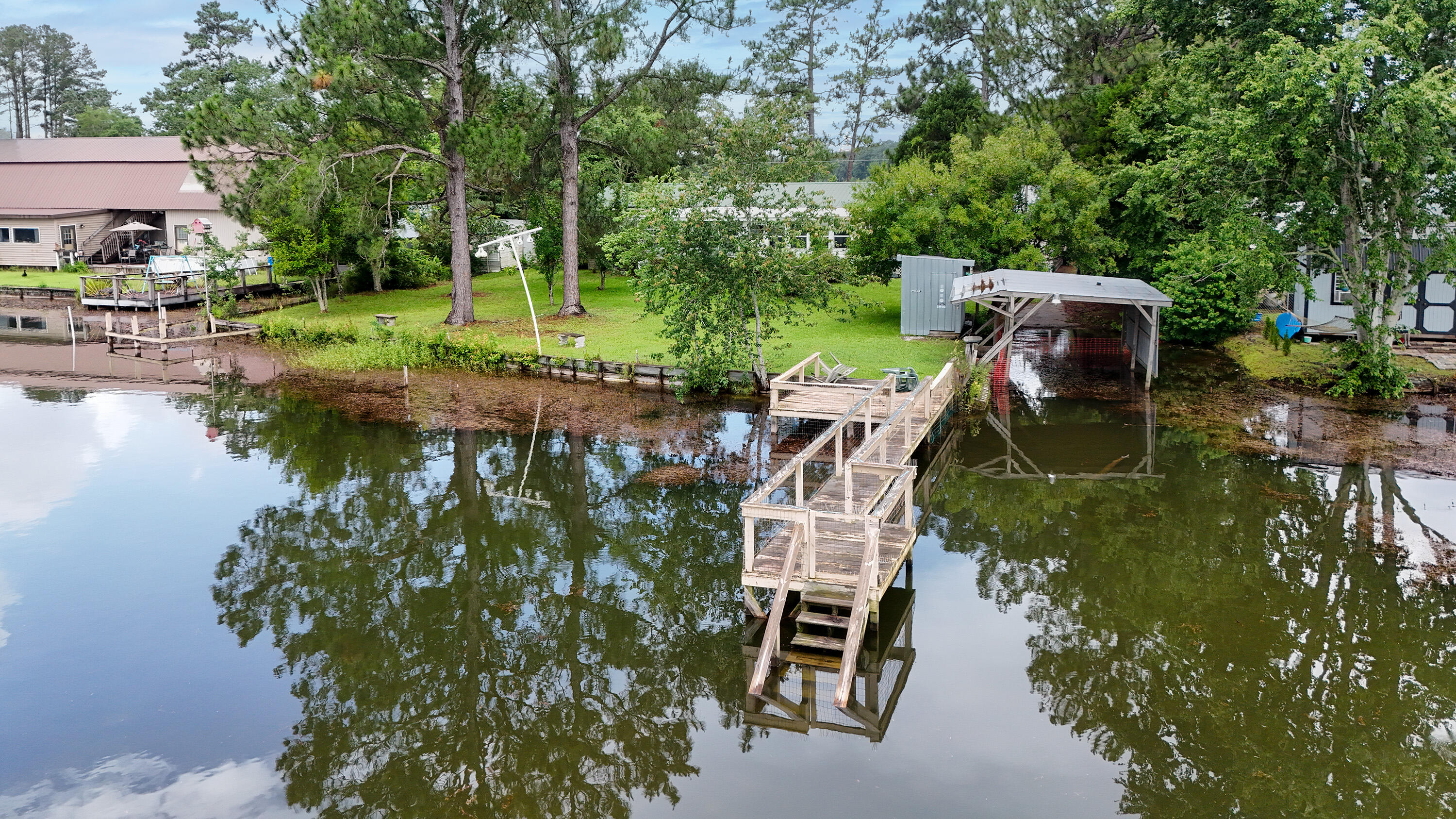 PARADISE ISLAND - Residential