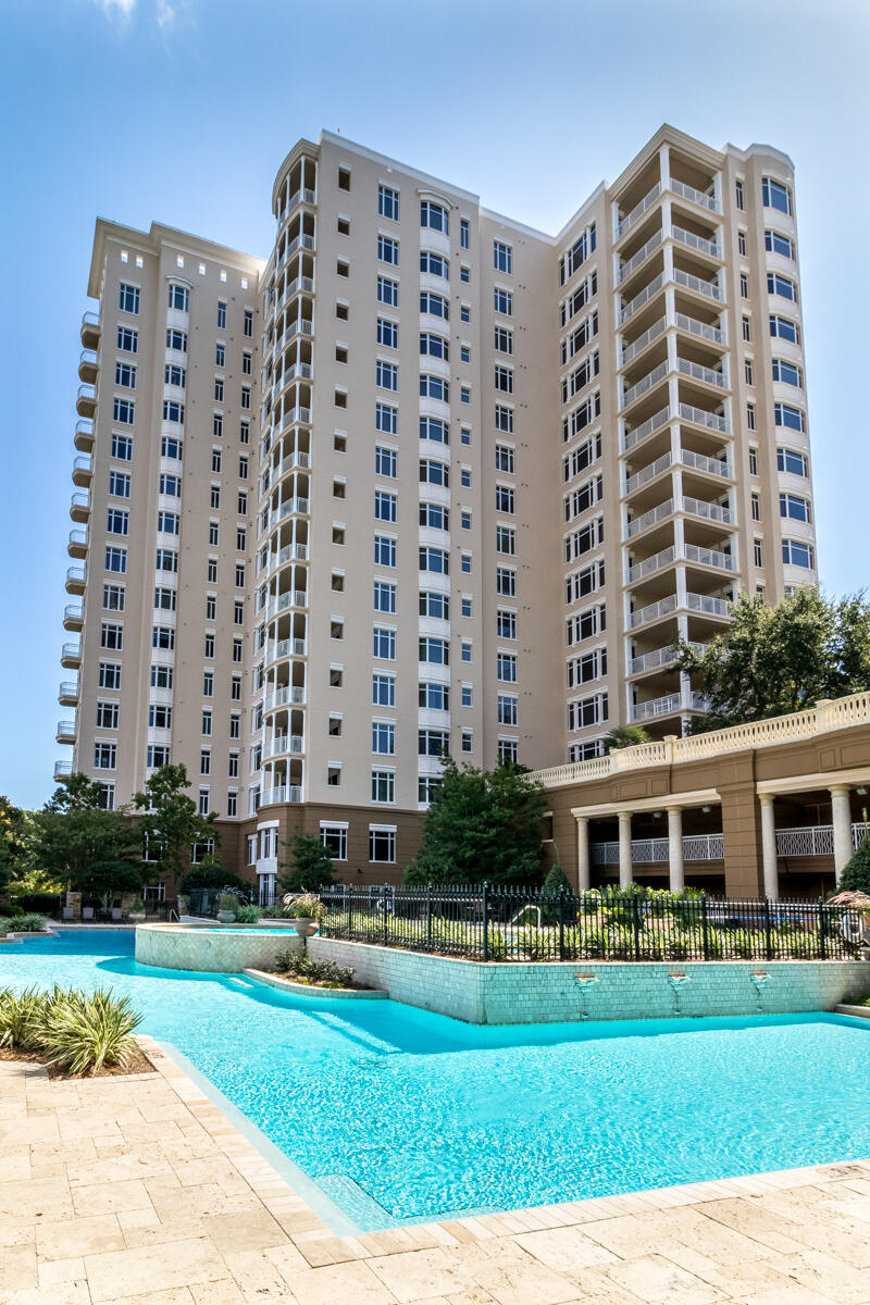 ONE WATER PLACE AT KELLY PLANTATION - Residential