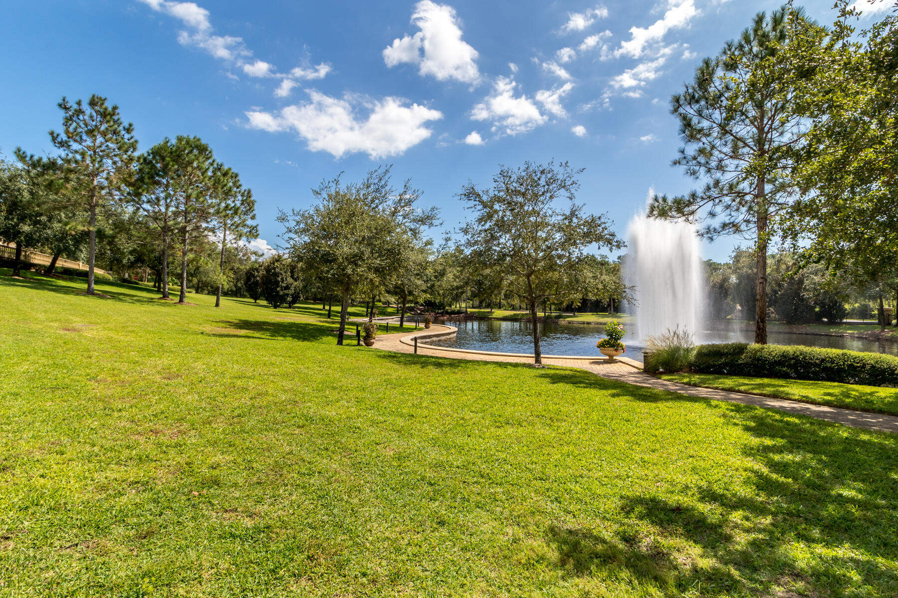 ONE WATER PLACE AT KELLY PLANTATION - Residential