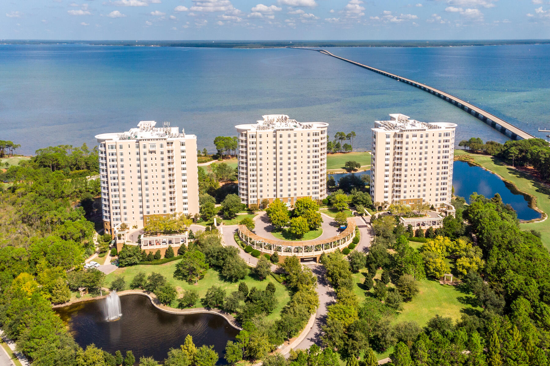 ONE WATER PLACE AT KELLY PLANTATION - Residential