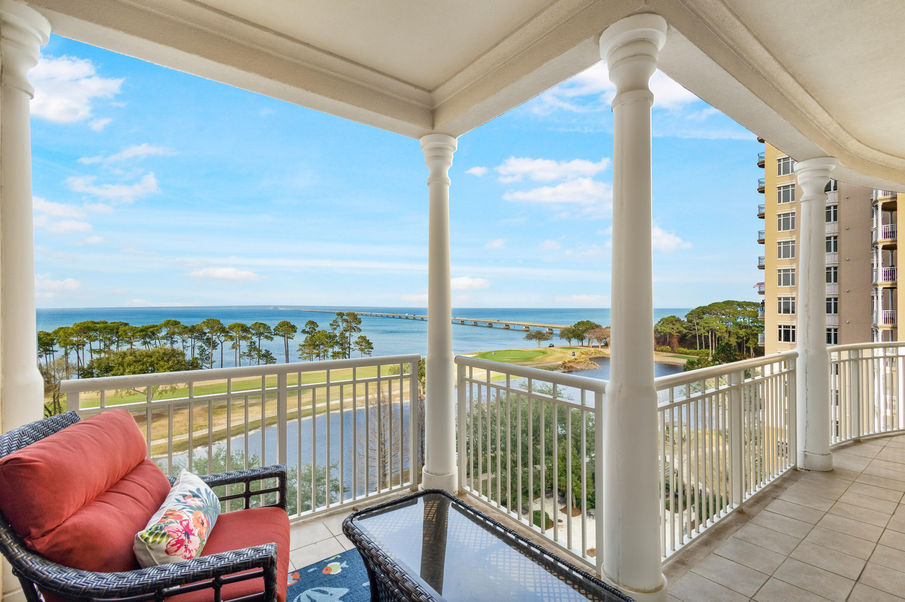 ONE WATER PLACE AT KELLY PLANTATION - Residential
