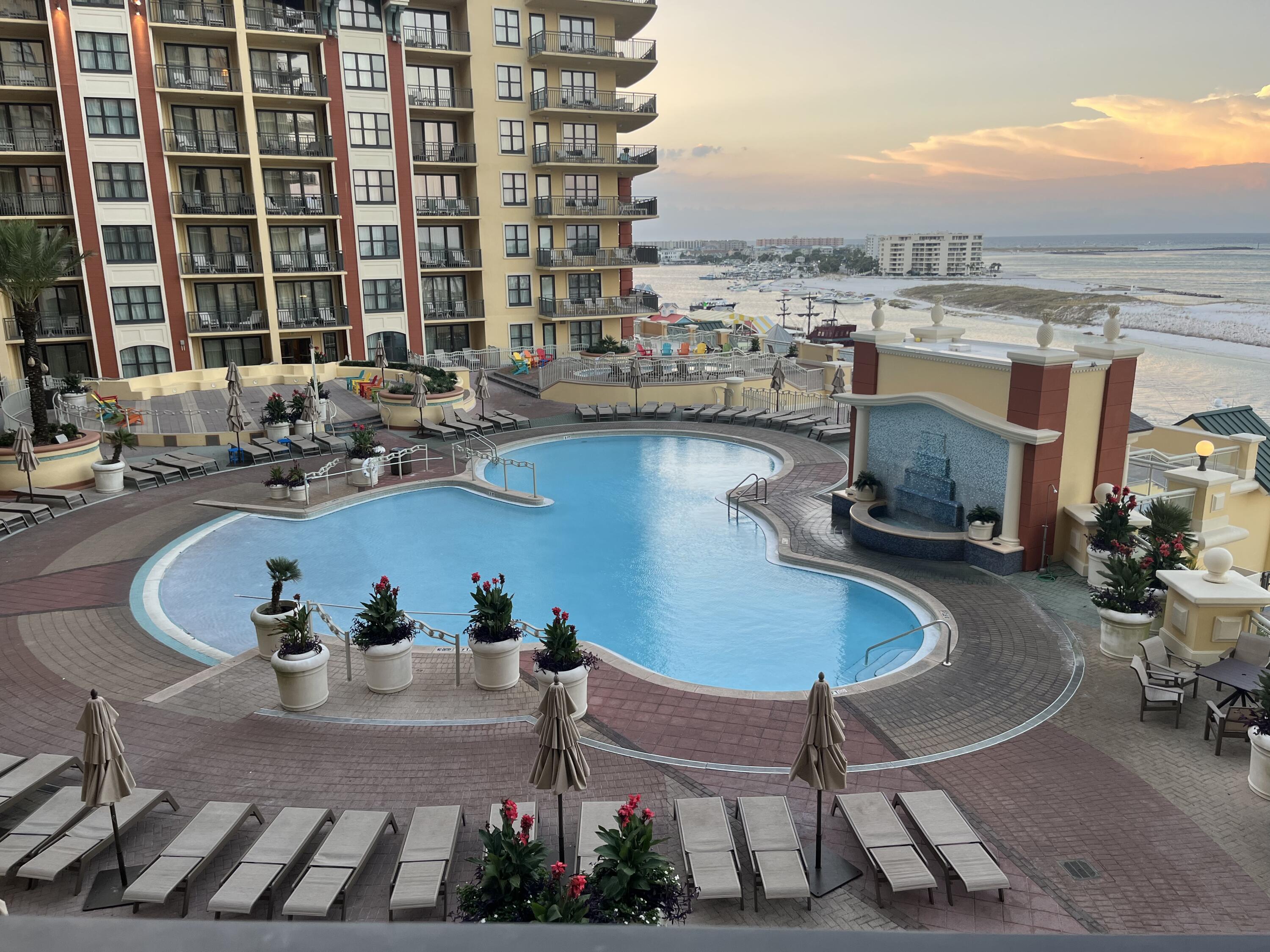 Emerald Grande - Residential