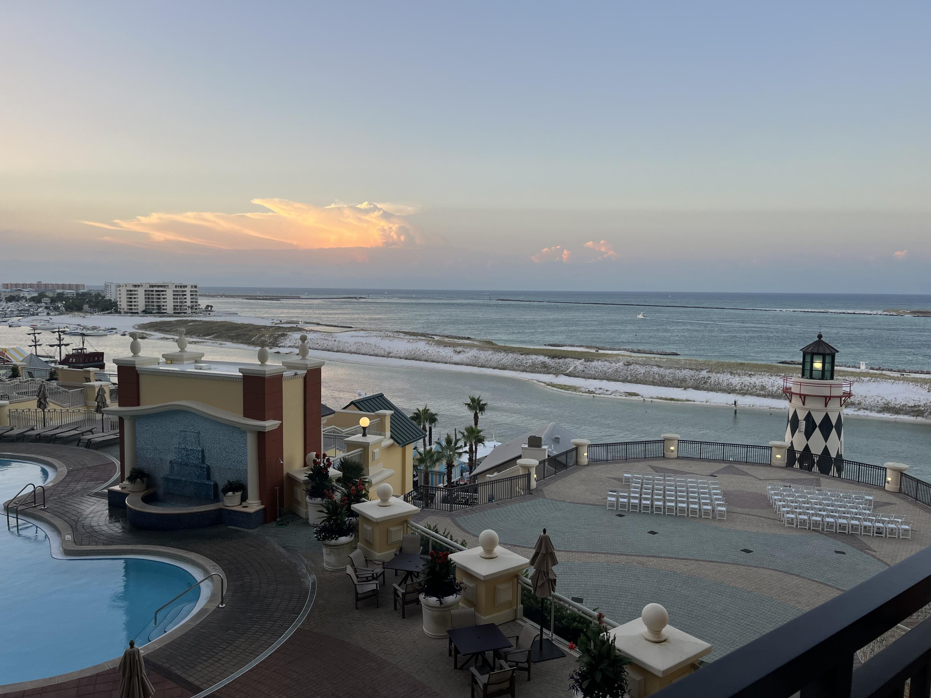 Emerald Grande - Residential