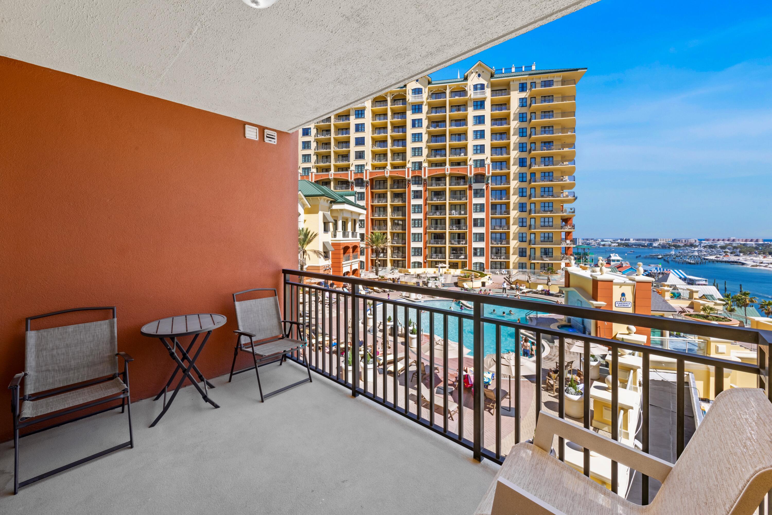 Emerald Grande - Residential