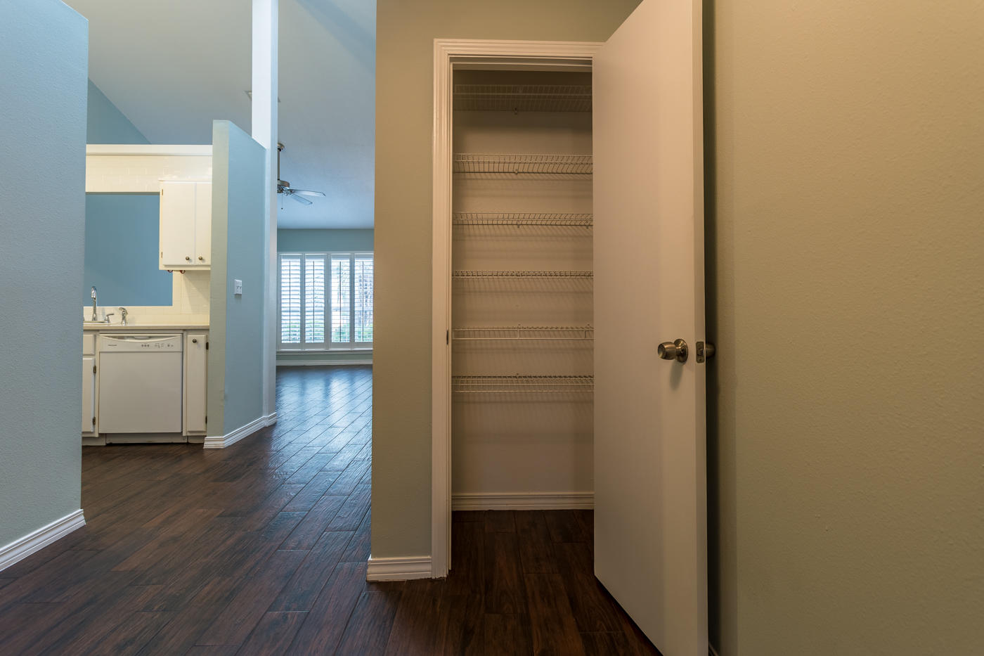 ESCADA - Residential Lease