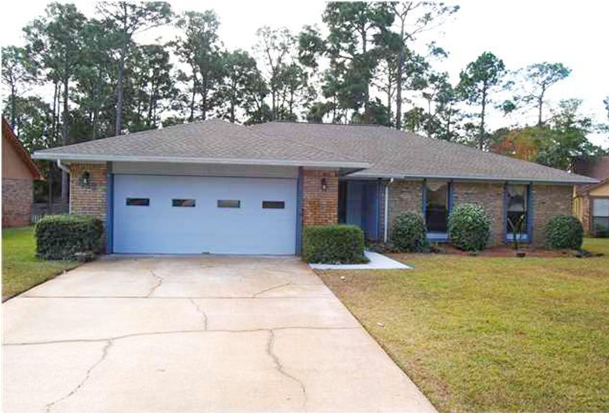 Located in a highly desirable neighborhood in Bluewater Bay this 4 bedroom / 2 bath won't last. Recently updated with new light fixtures, new paint and new counters in both baths plus many extras. Features of this home include a nice open floor plan with vaulted ceilings, family room with wood burning fireplace, large open kitchen, dual vanity and walk in closet in master, over sized two car garage, sprinkler system and large back yard with a picket fence back.