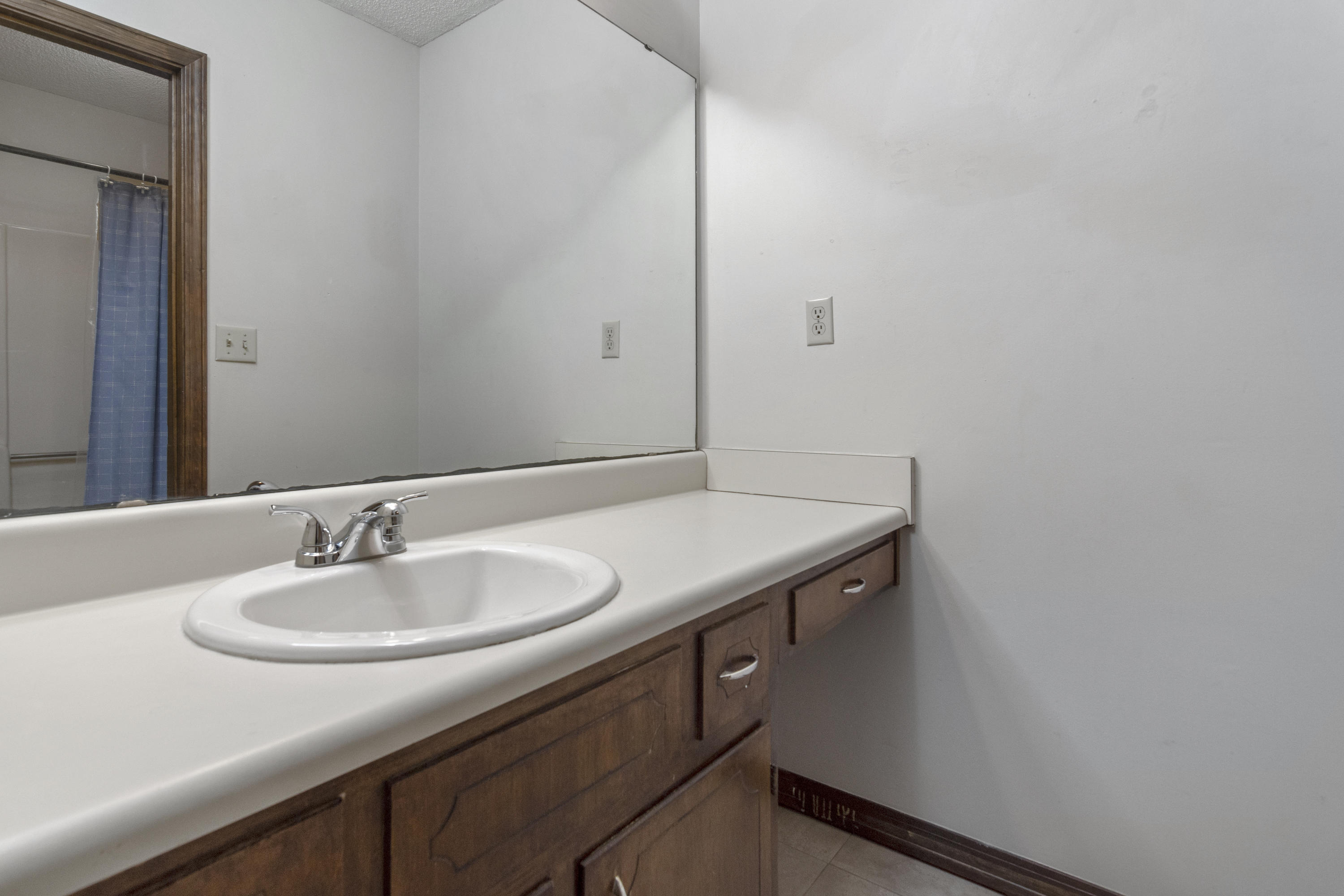 PAGE PLACE - Residential