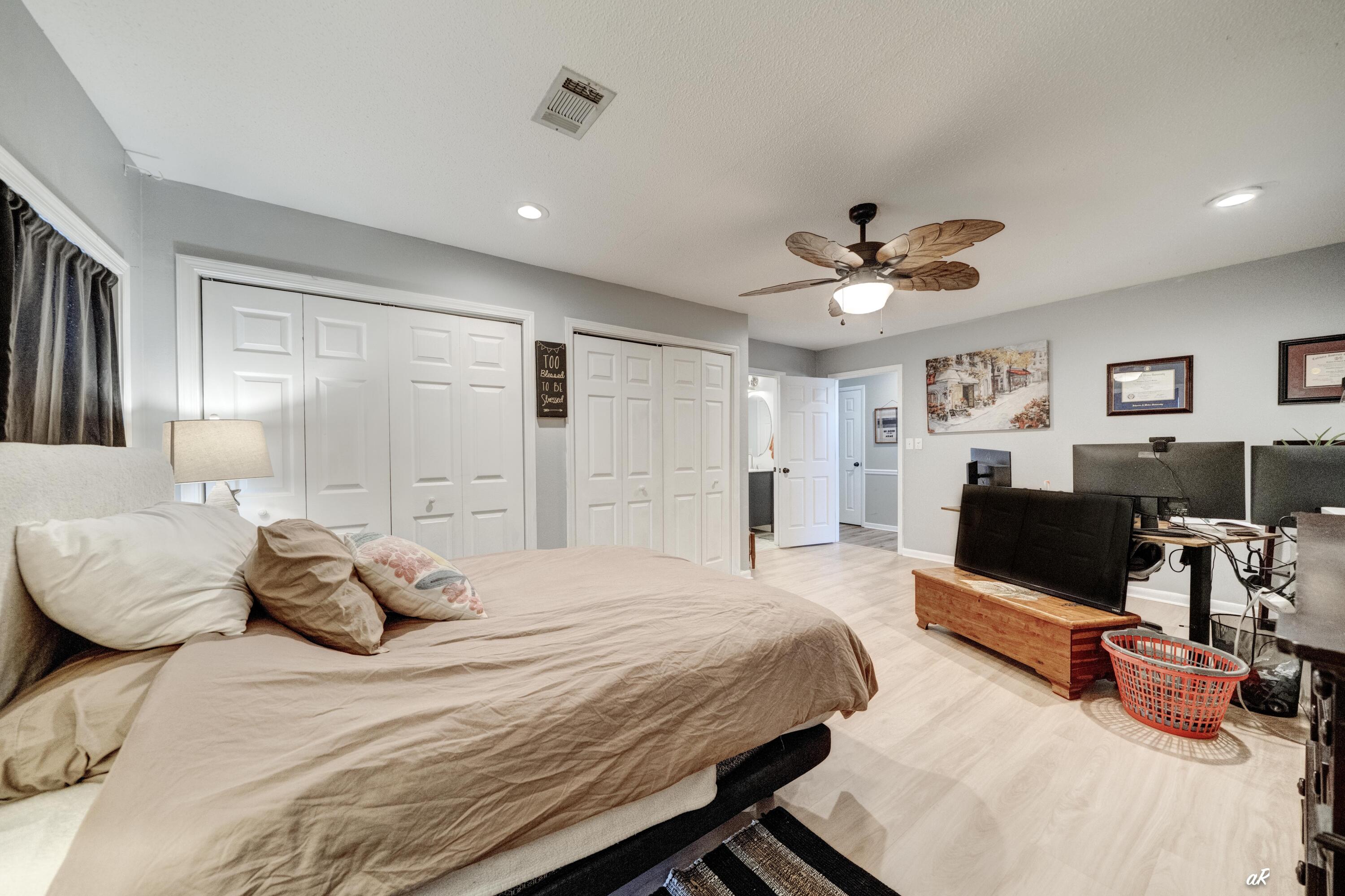 EL CENTRO BEACH - Residential