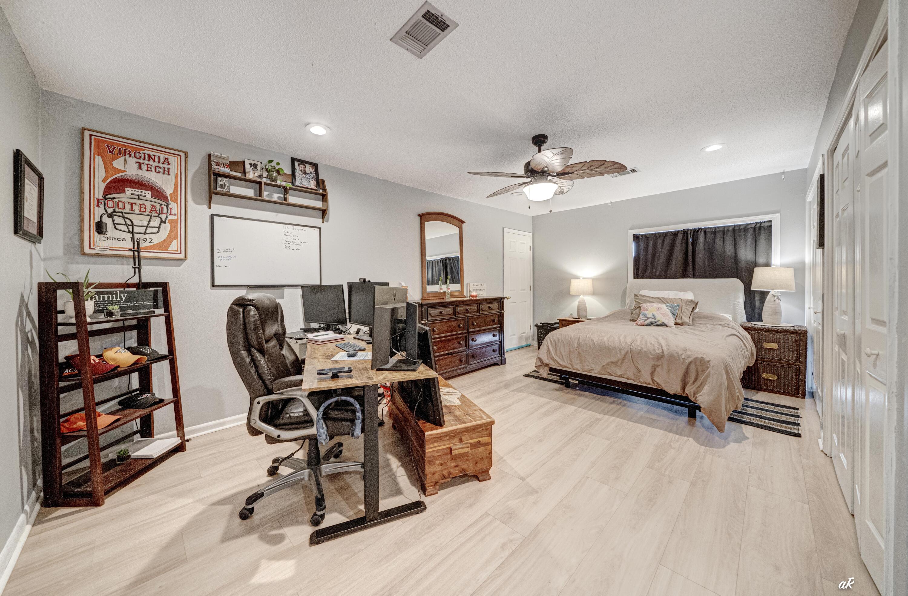 EL CENTRO BEACH - Residential