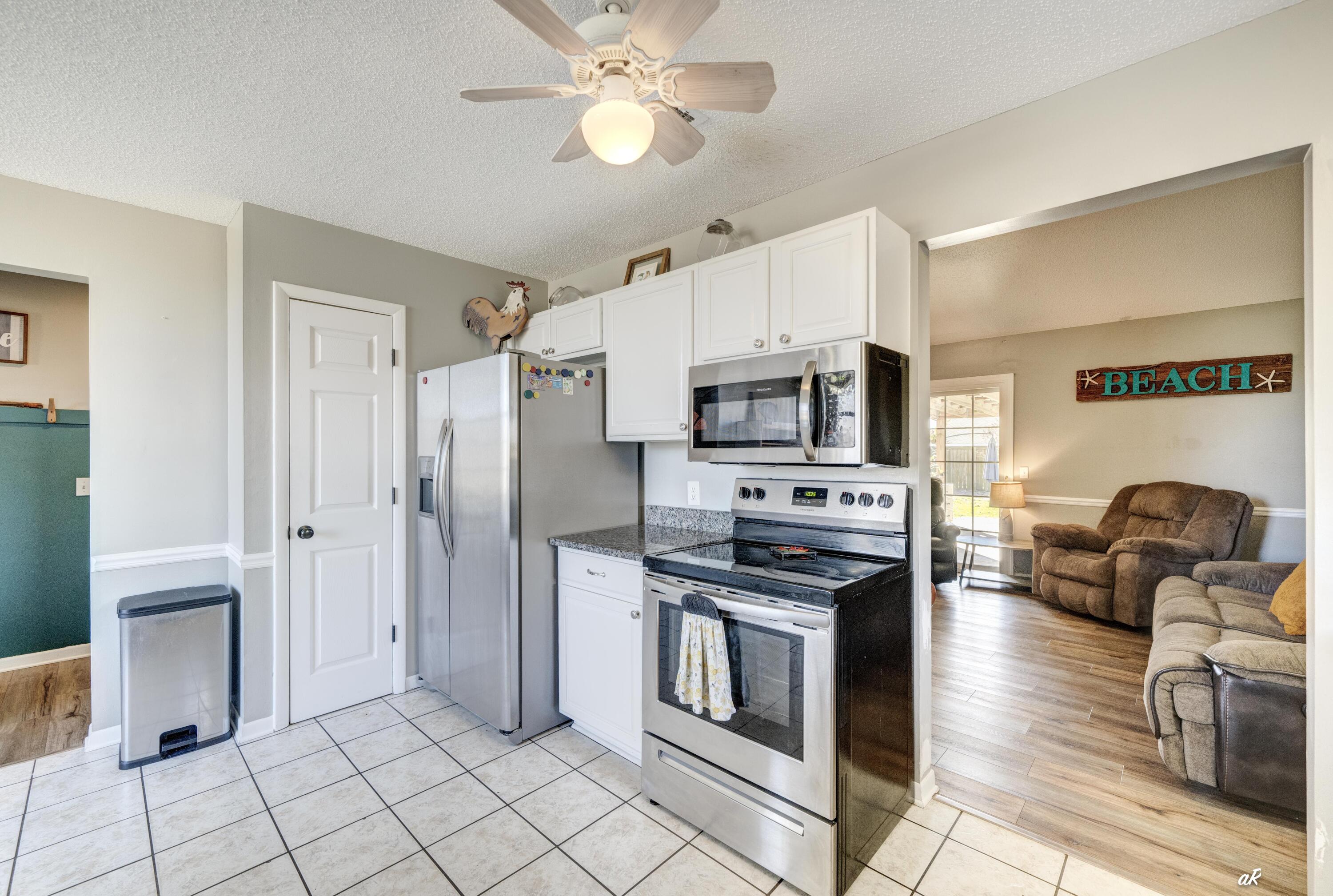 EL CENTRO BEACH - Residential