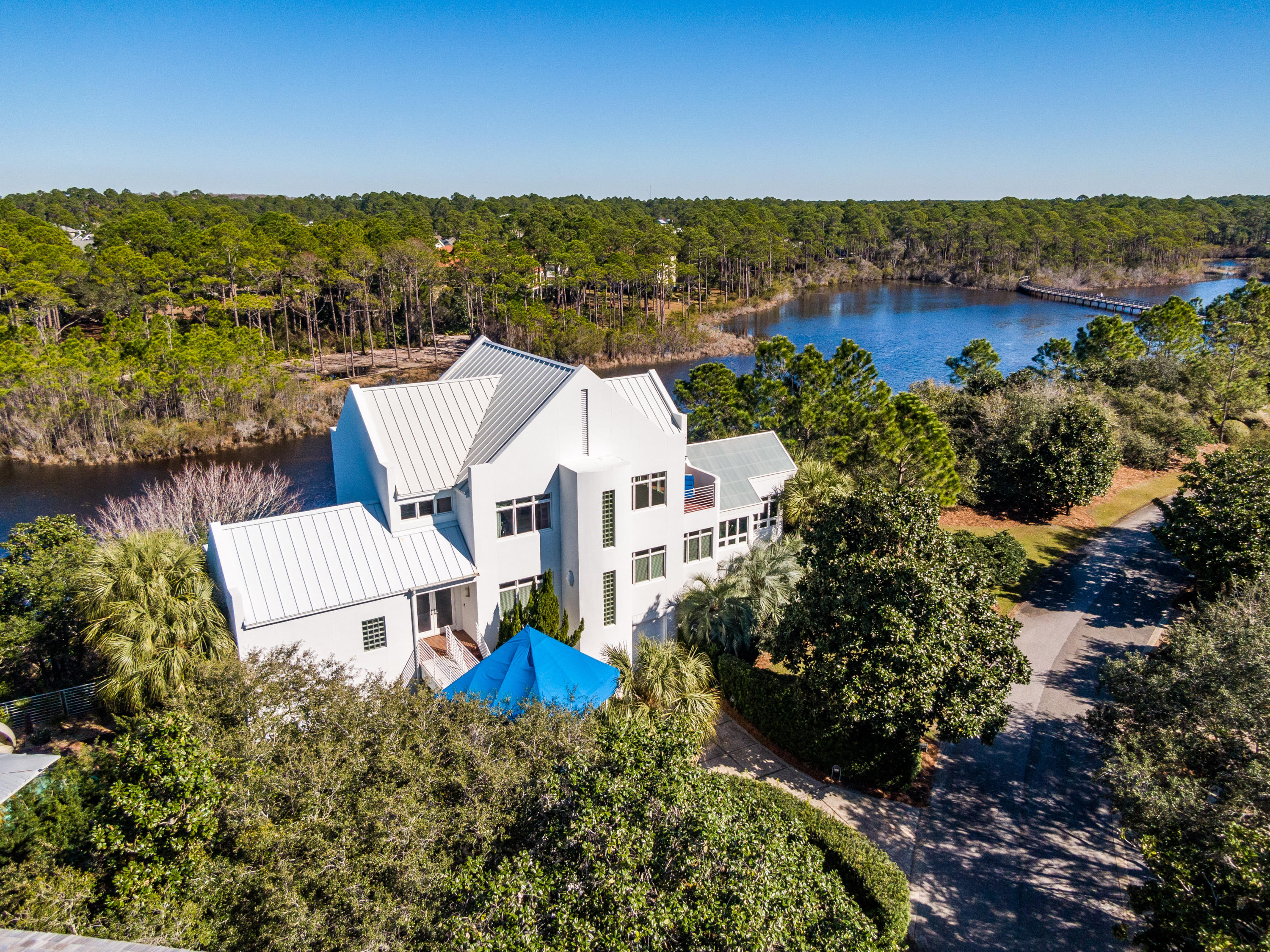 SECLUSION DUNES - Residential