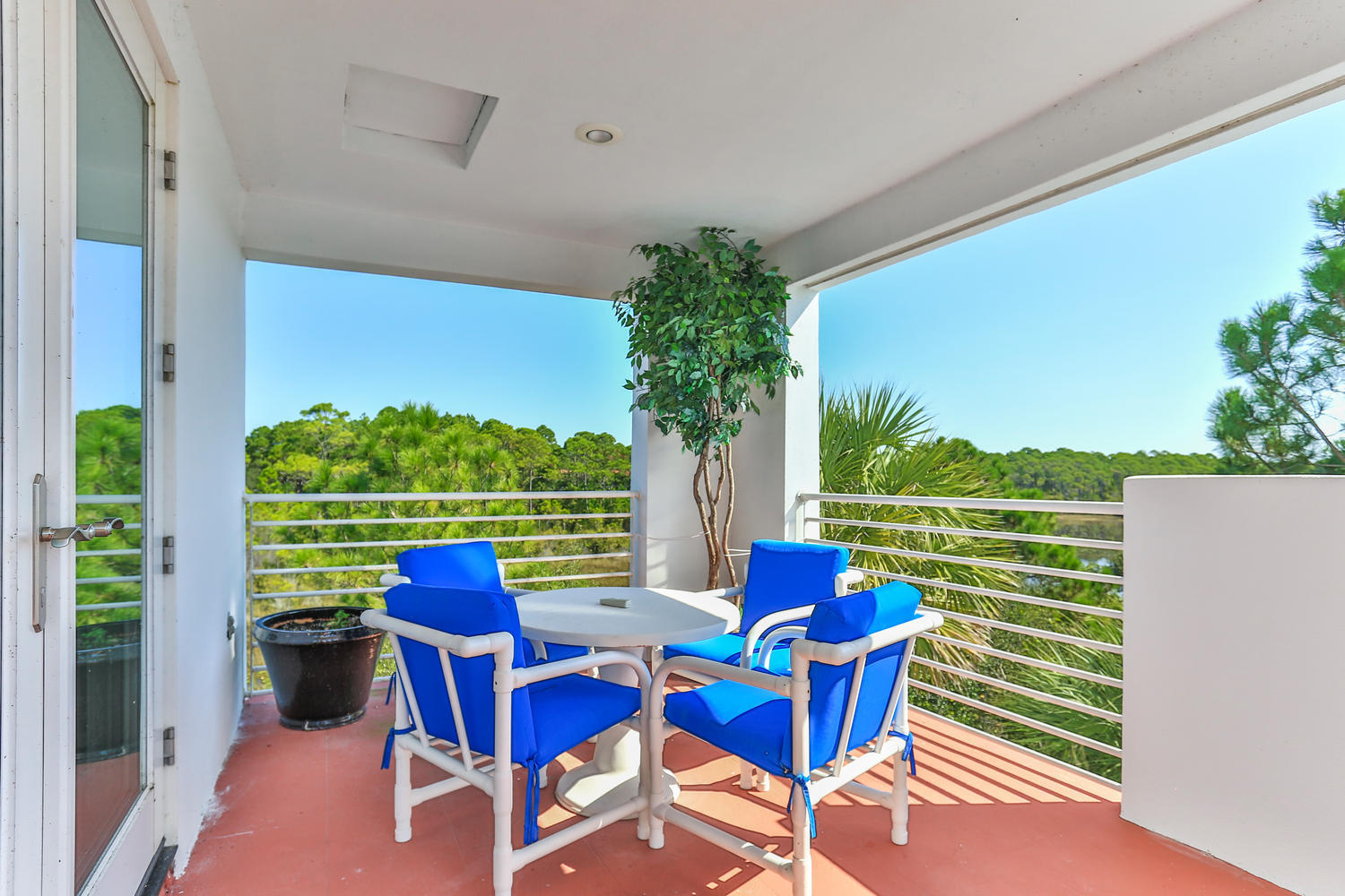 SECLUSION DUNES - Residential