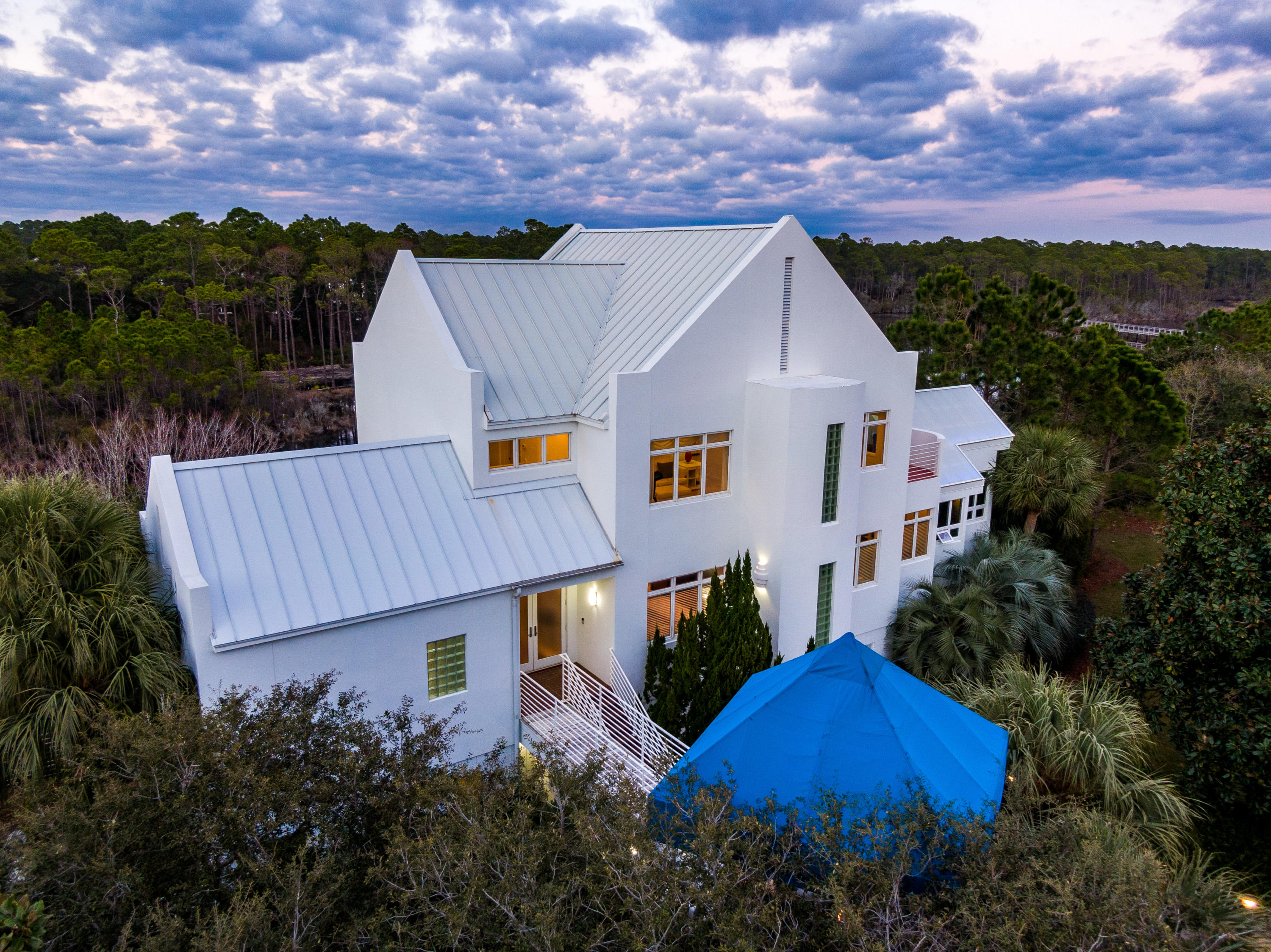 SECLUSION DUNES - Residential