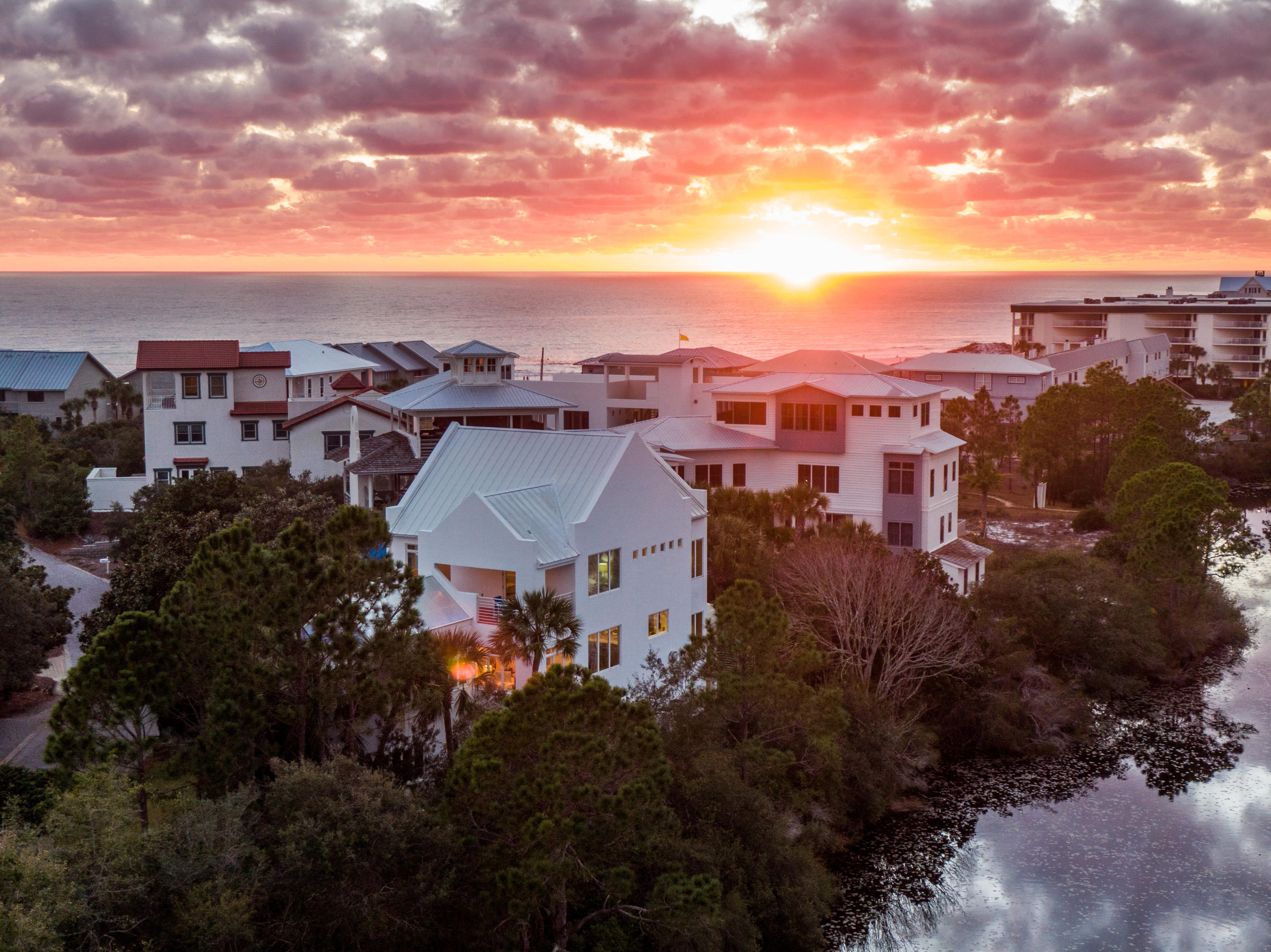 SECLUSION DUNES - Residential