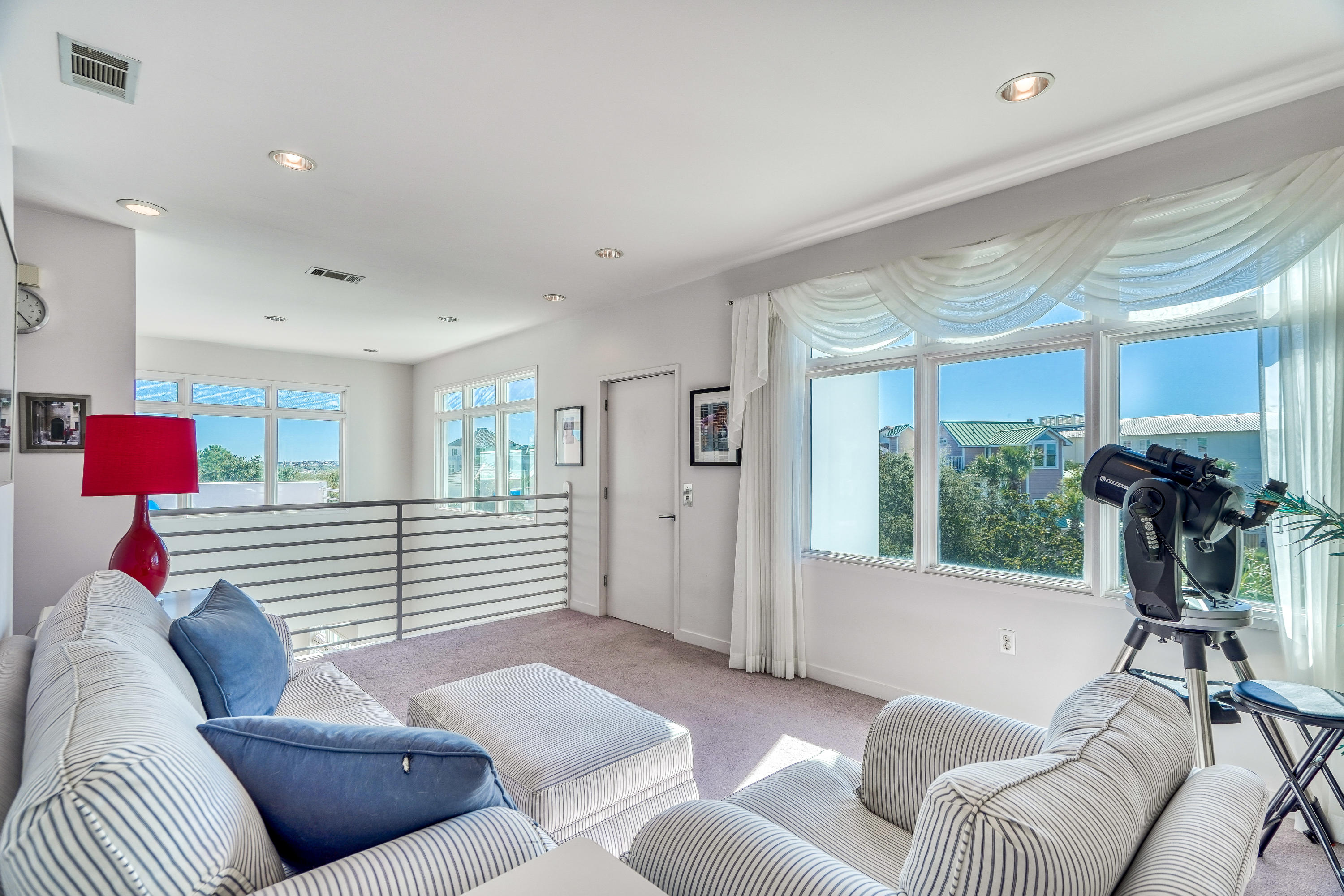 SECLUSION DUNES - Residential