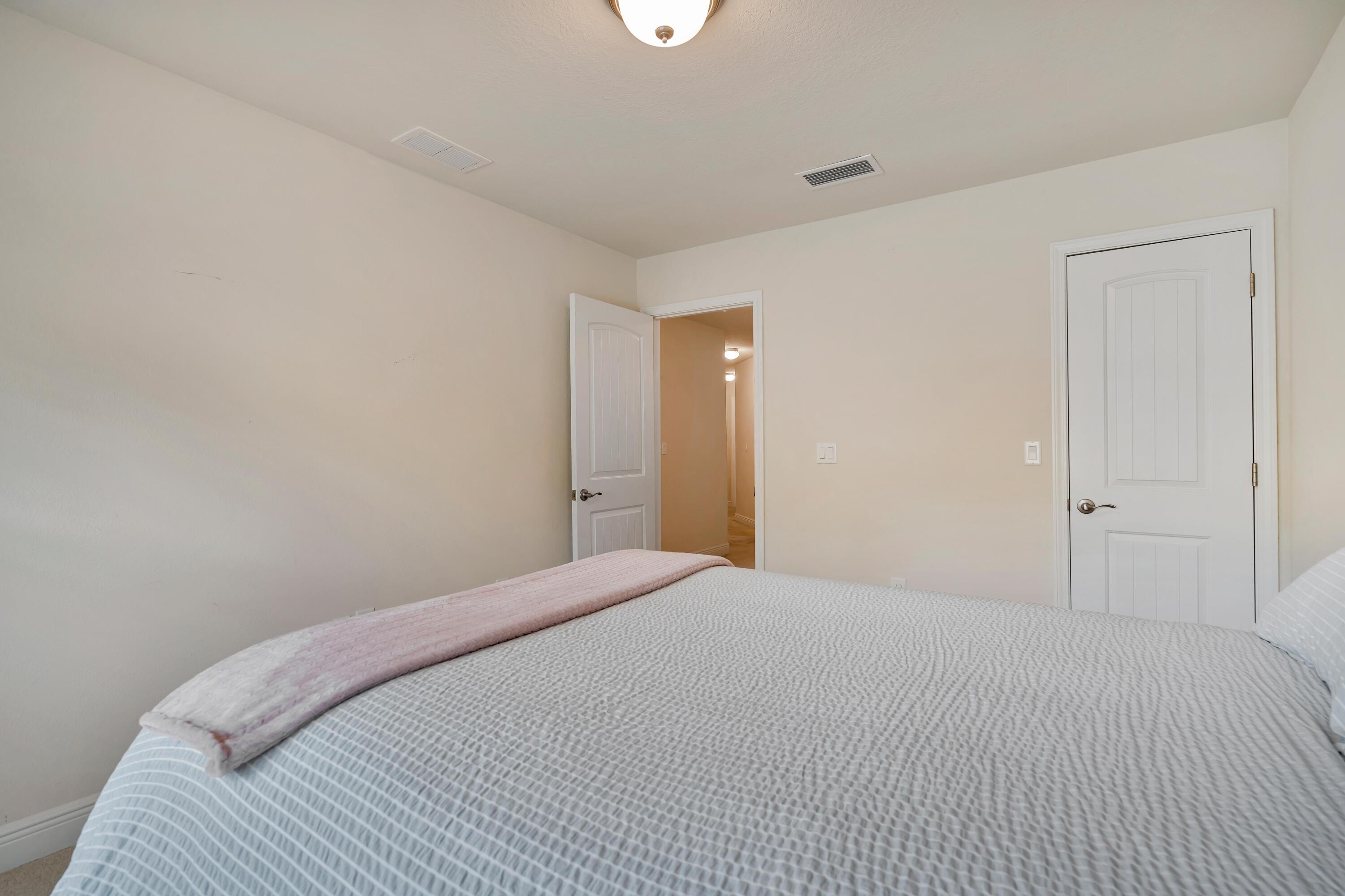 ZARCHARY ESTATES - Residential