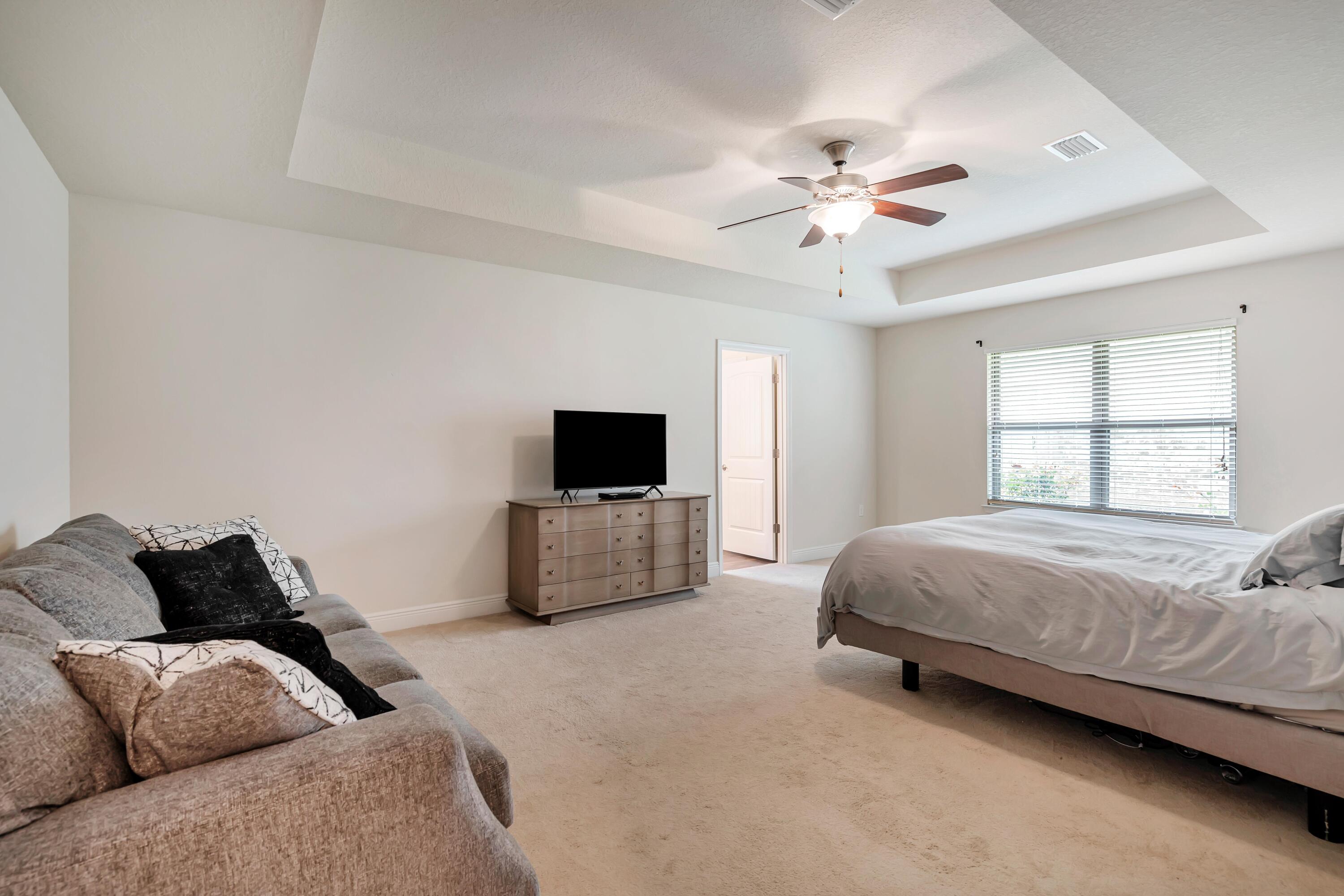 ZARCHARY ESTATES - Residential