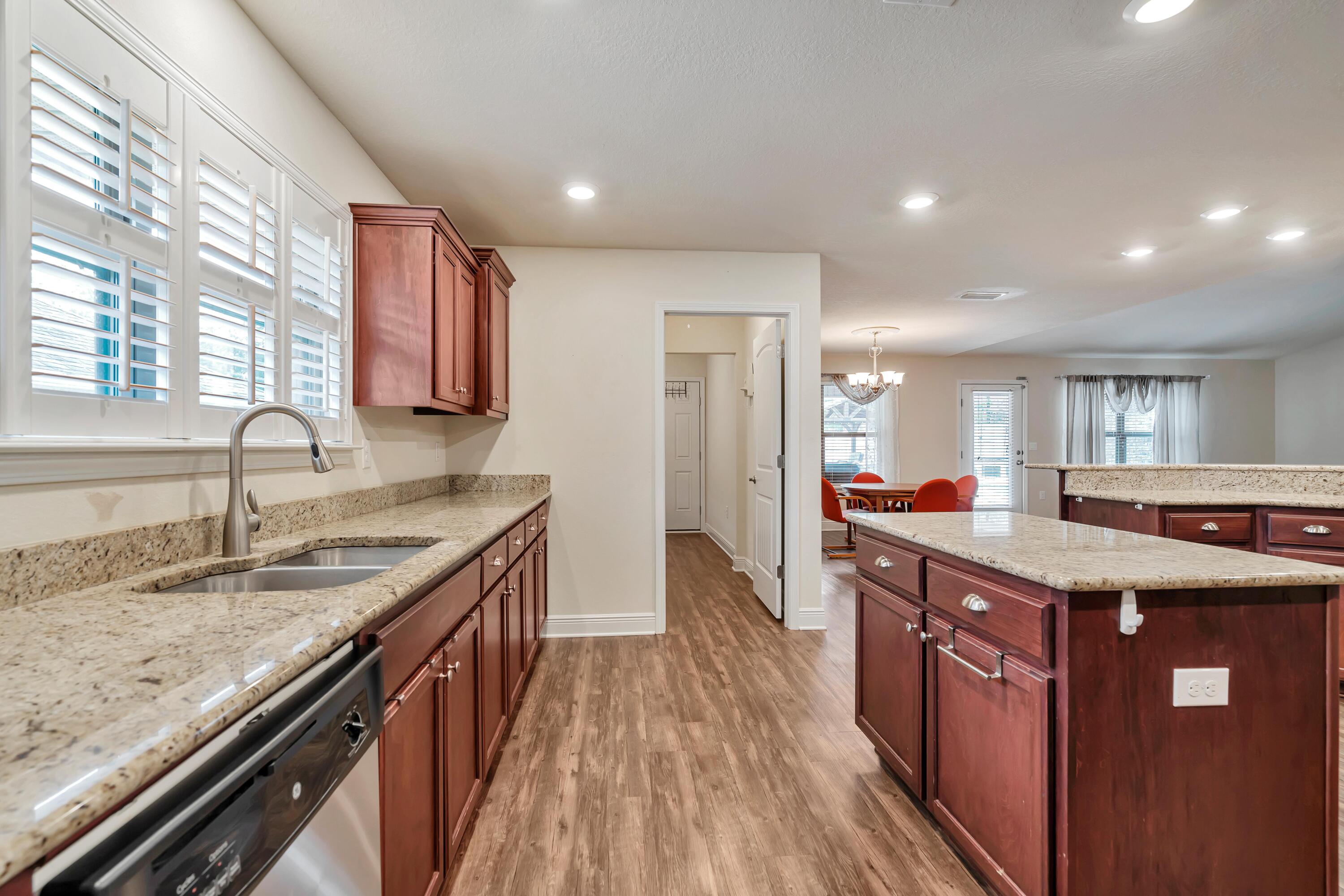 ZARCHARY ESTATES - Residential