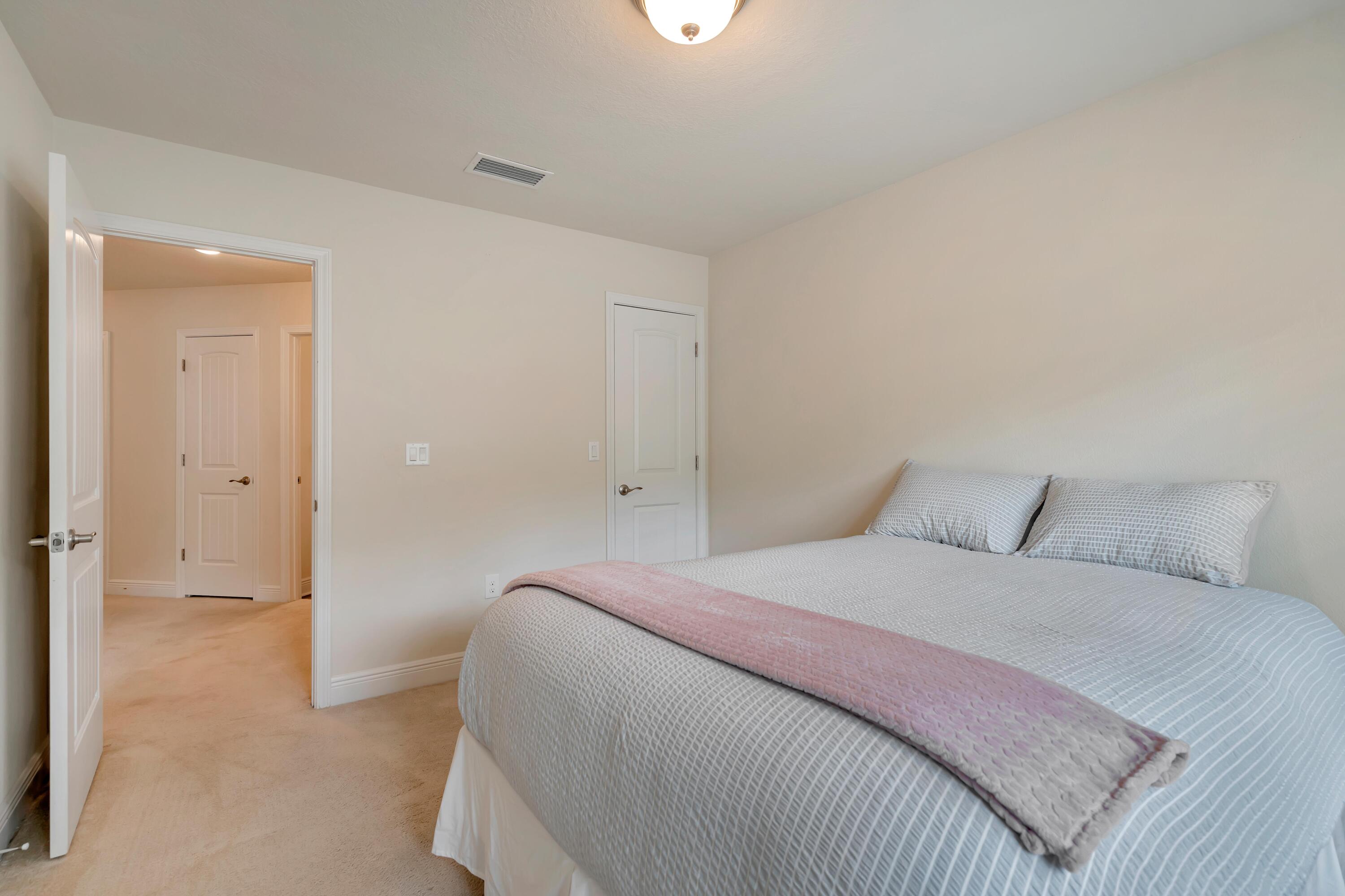 ZARCHARY ESTATES - Residential