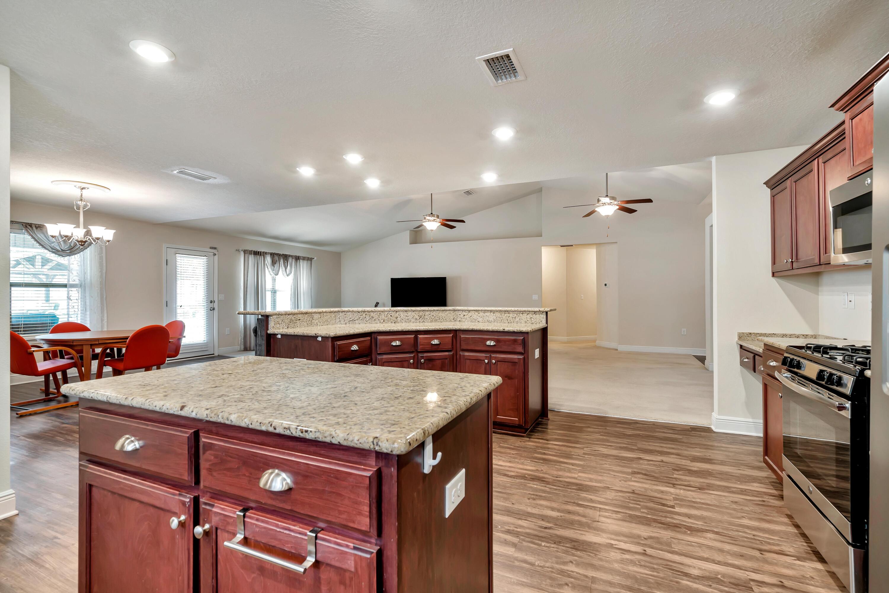 ZARCHARY ESTATES - Residential