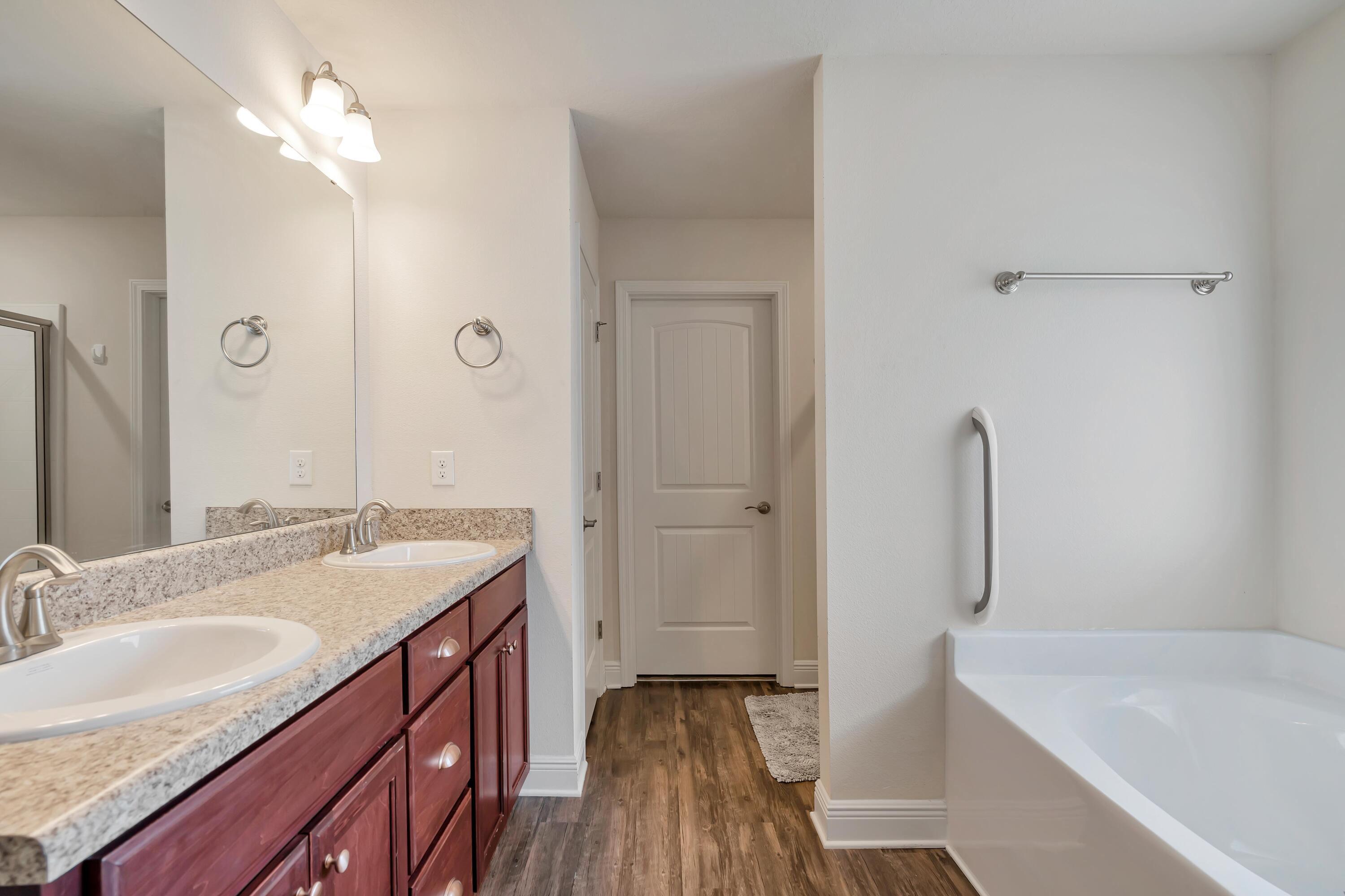 ZARCHARY ESTATES - Residential