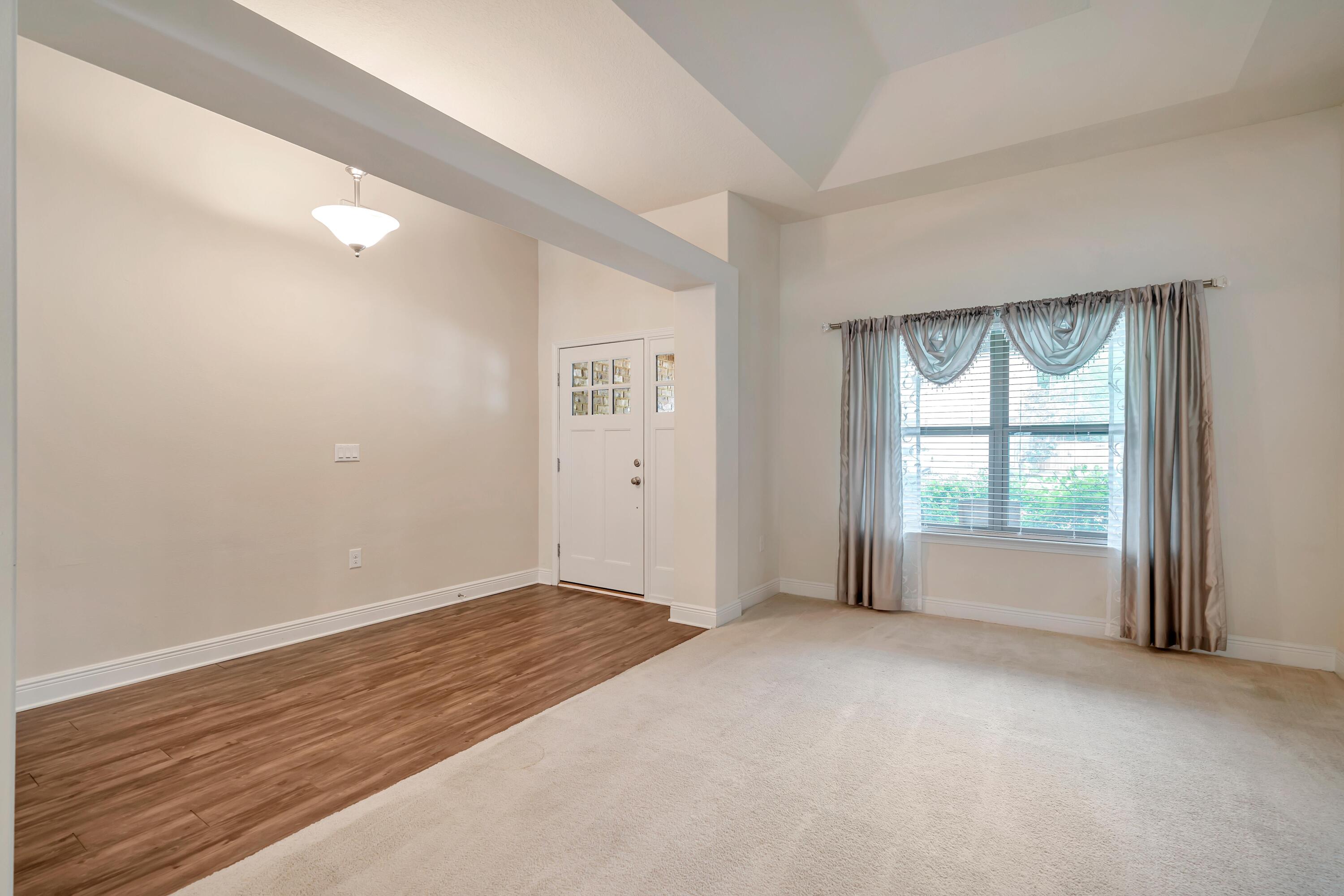 ZARCHARY ESTATES - Residential