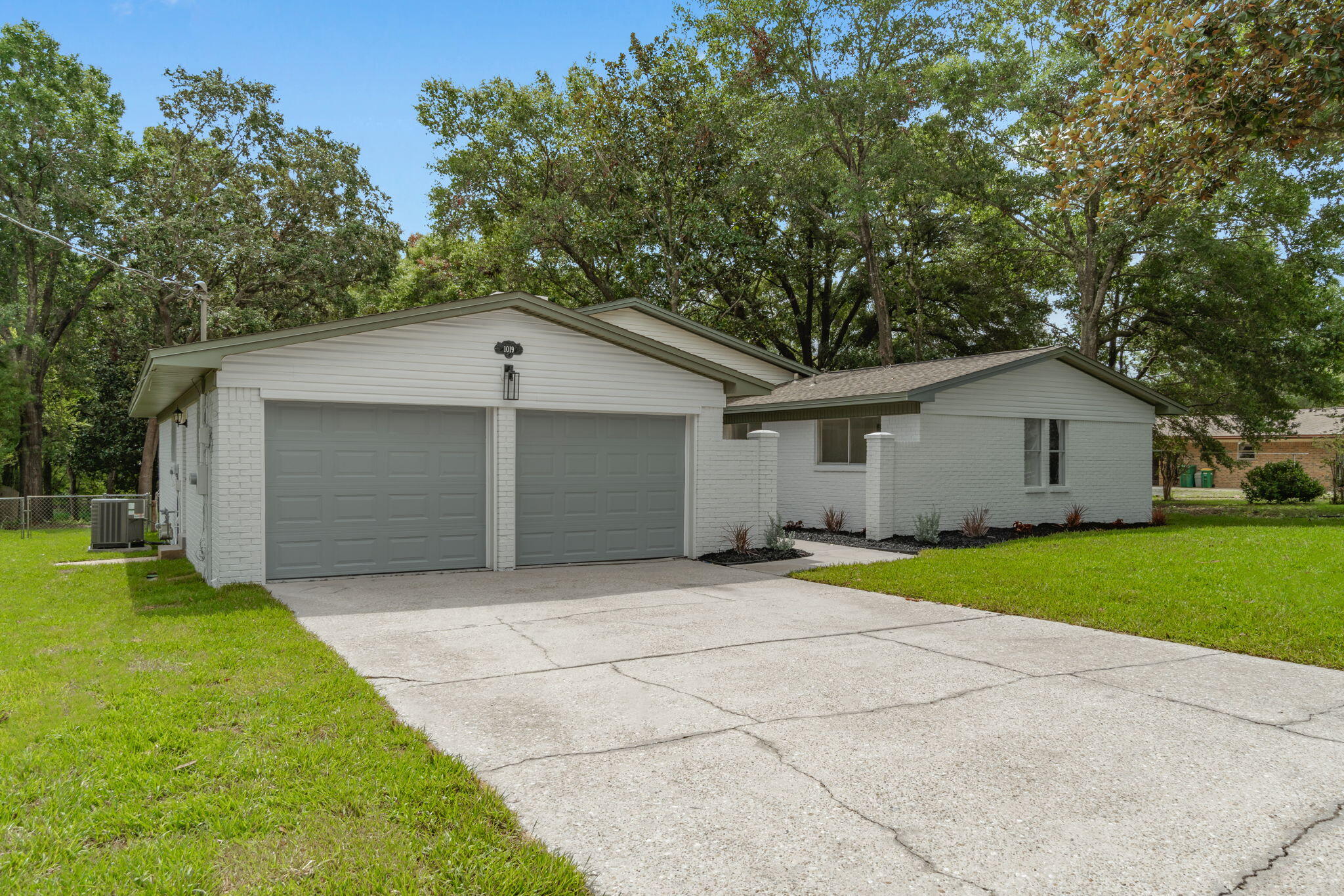 PINE LAKE S/D - Residential