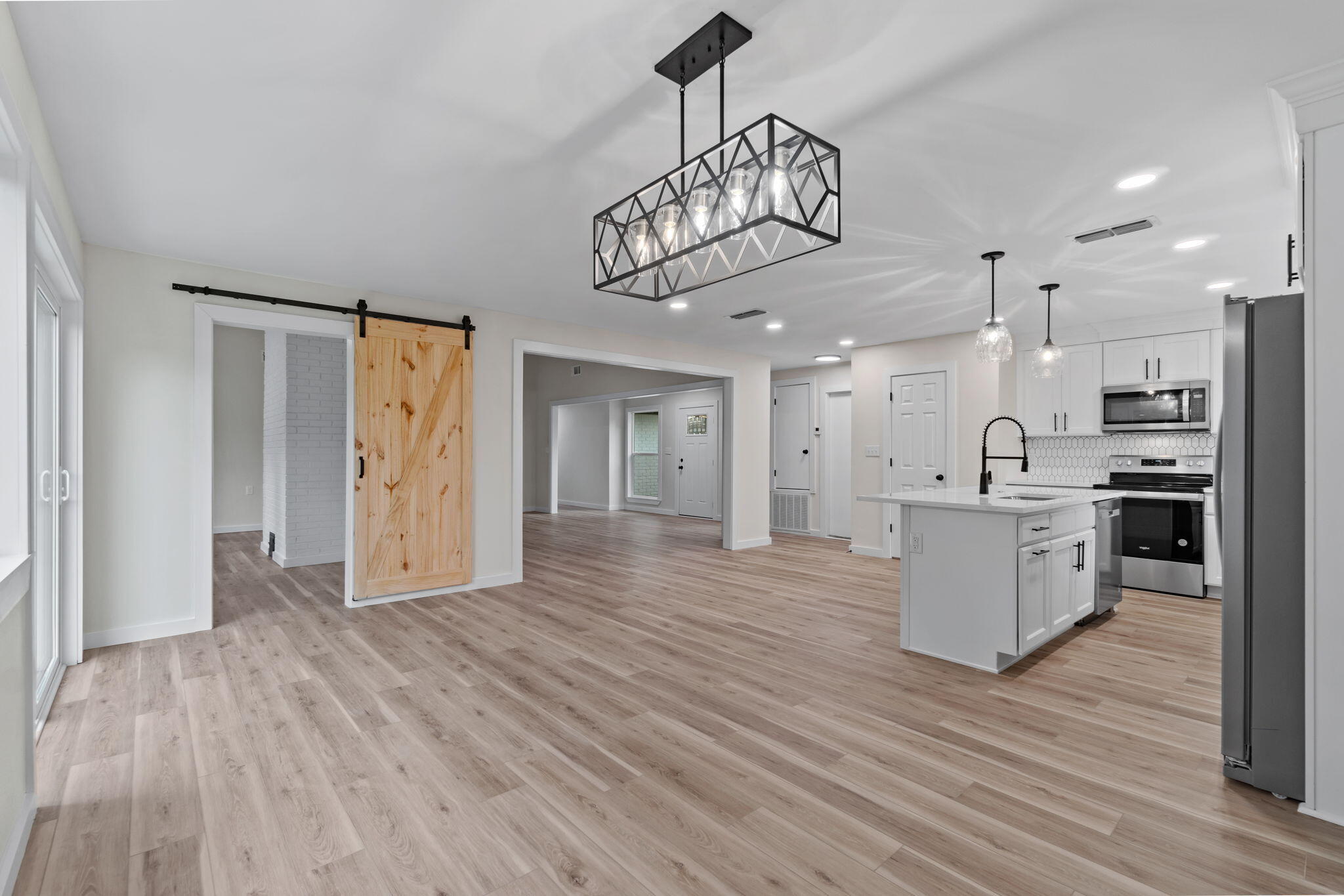 PINE LAKE S/D - Residential