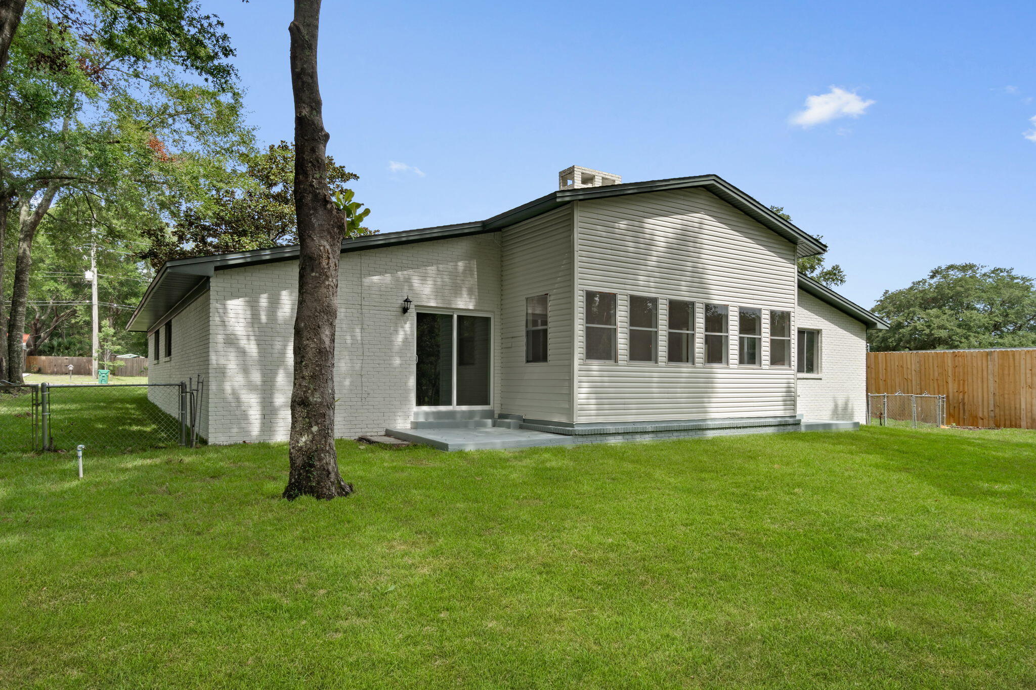 PINE LAKE S/D - Residential