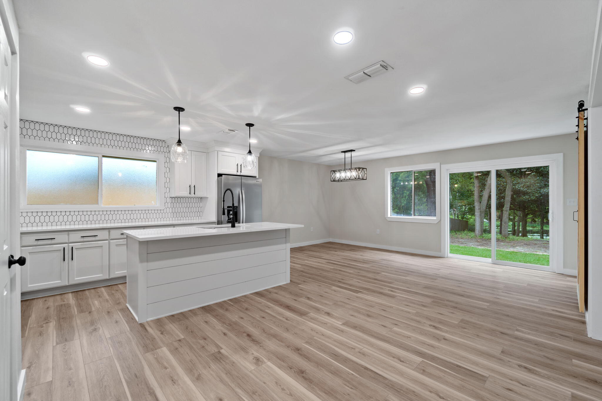 PINE LAKE S/D - Residential