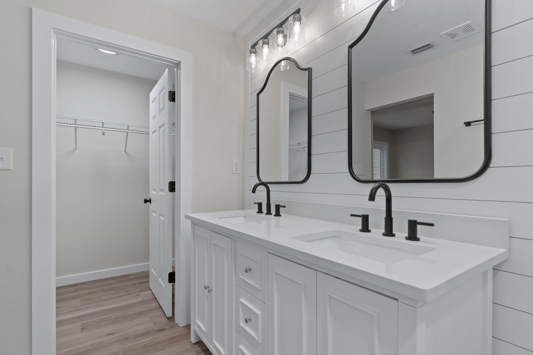 PINE LAKE S/D - Residential