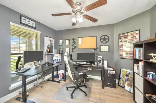 WINDMEADOWS - Residential