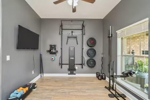 WINDMEADOWS - Residential