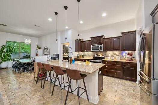 WINDMEADOWS - Residential