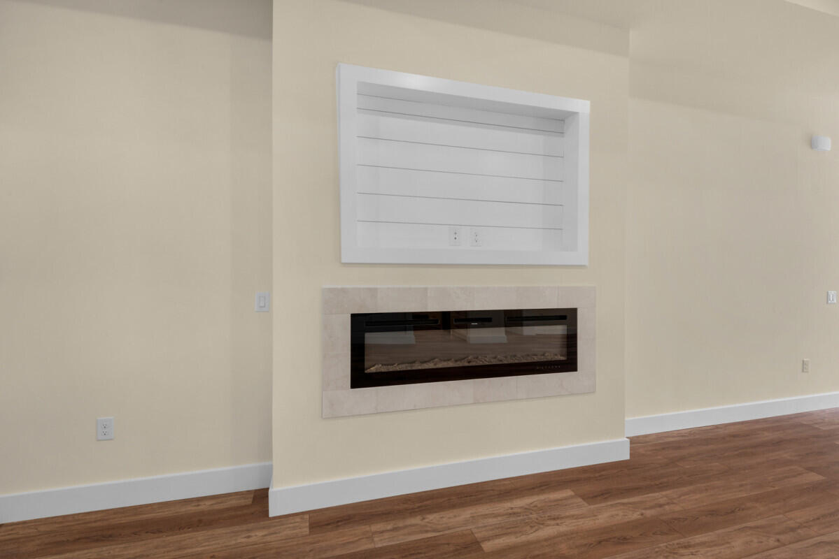 Soundside Shores - Residential