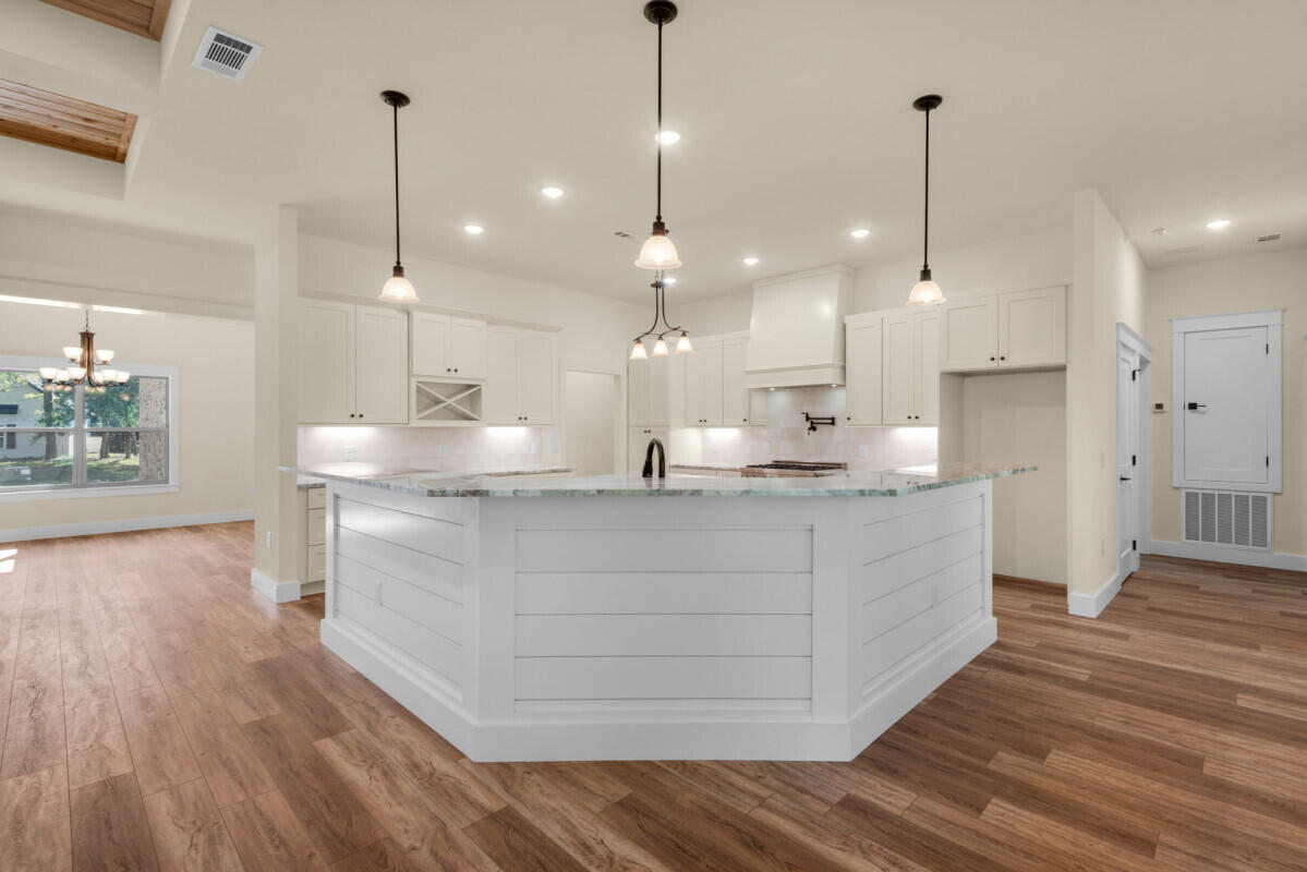 Soundside Shores - Residential